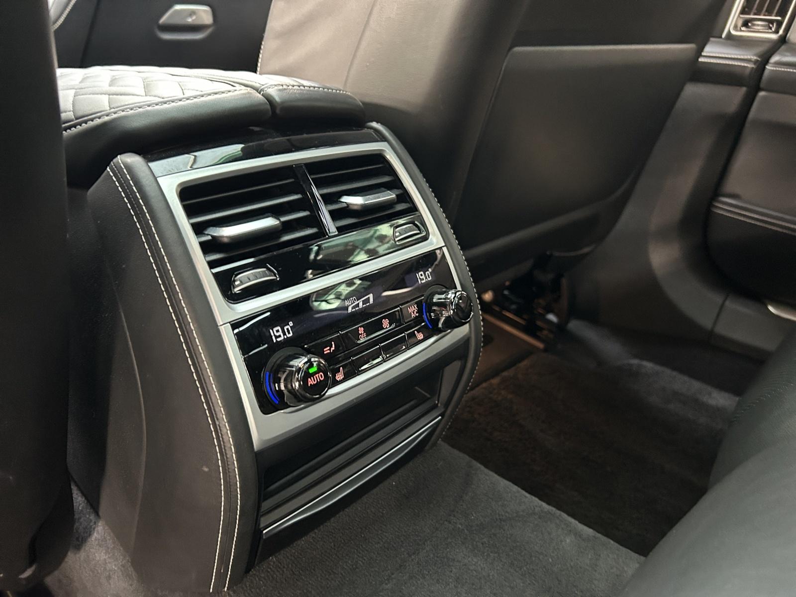 BMW 750i xDrive SAG-image-13