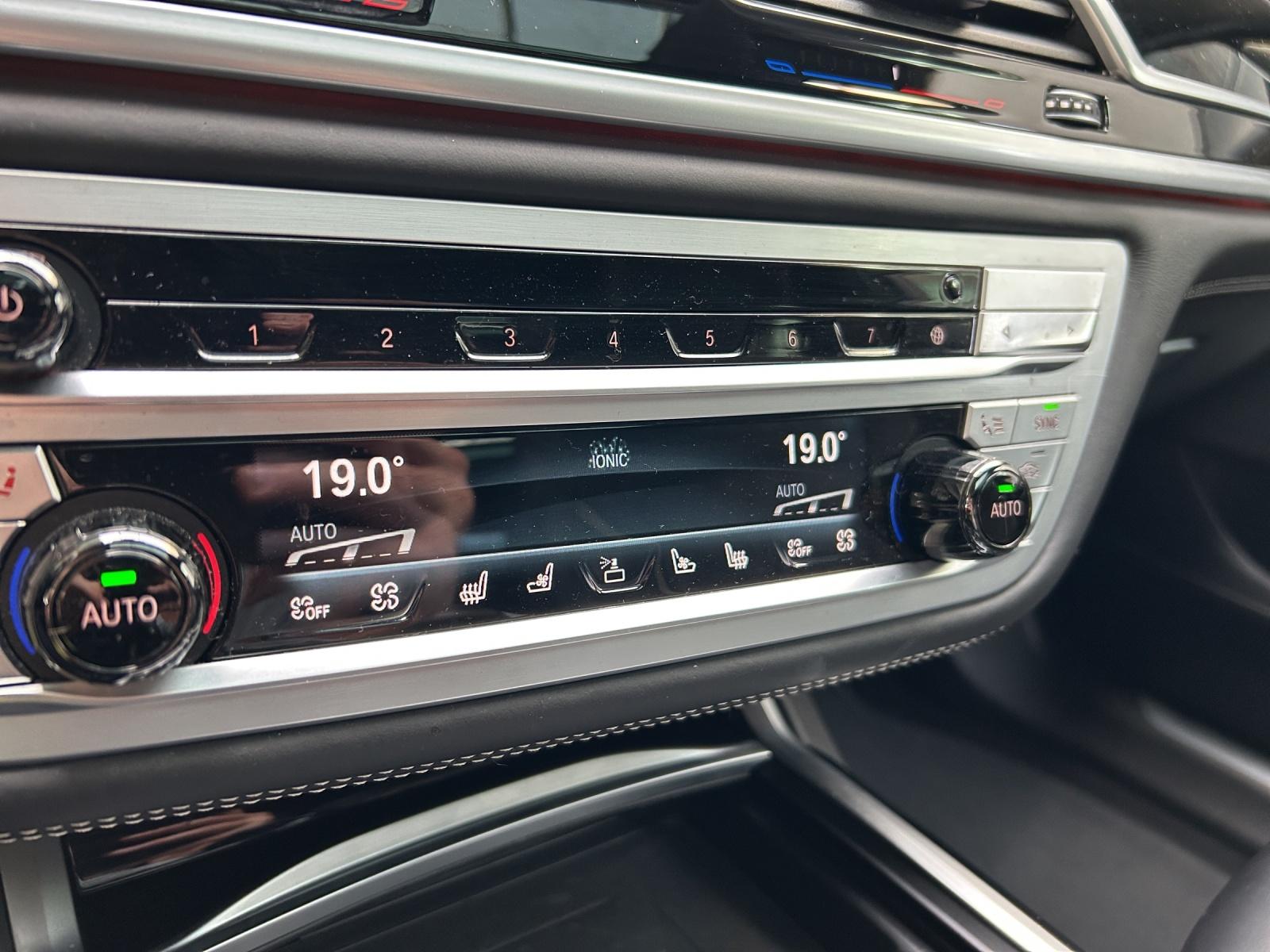 BMW 750i xDrive SAG-image-16