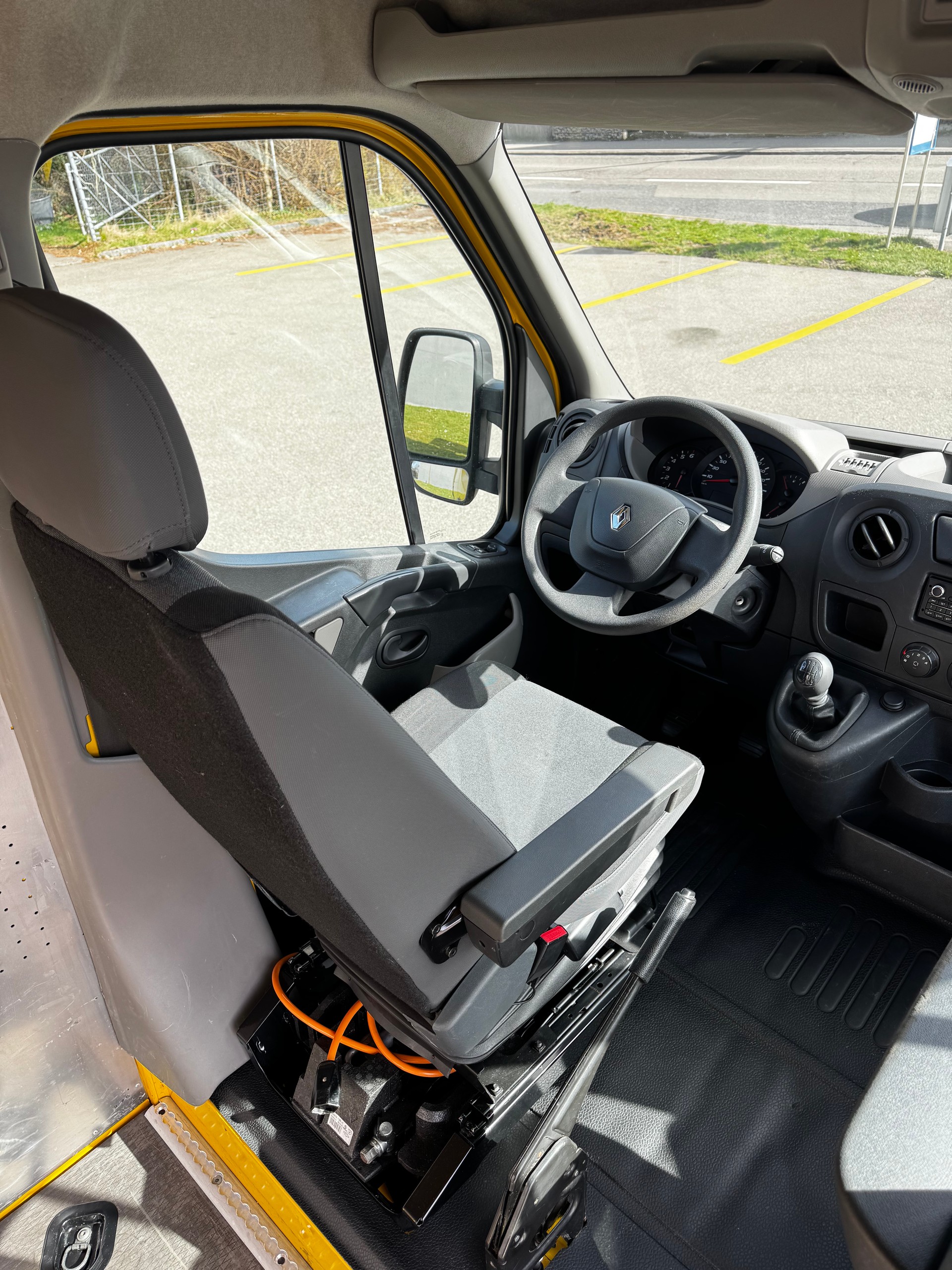 RENAULT MASTER-image-8
