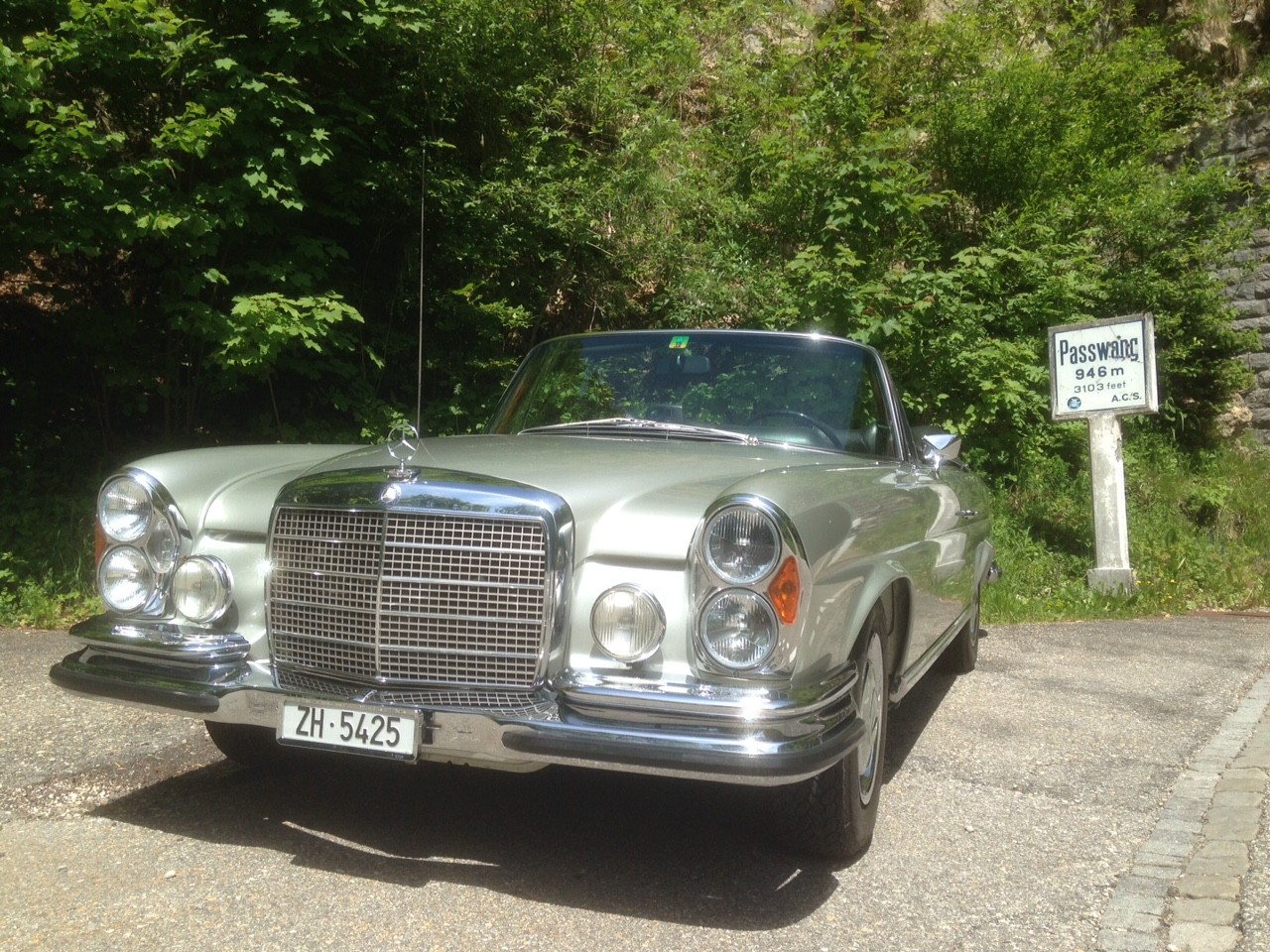 MERCEDES-BENZ 280SE 3.5 Cabriolet V8 Flachkühler Silver-image-1