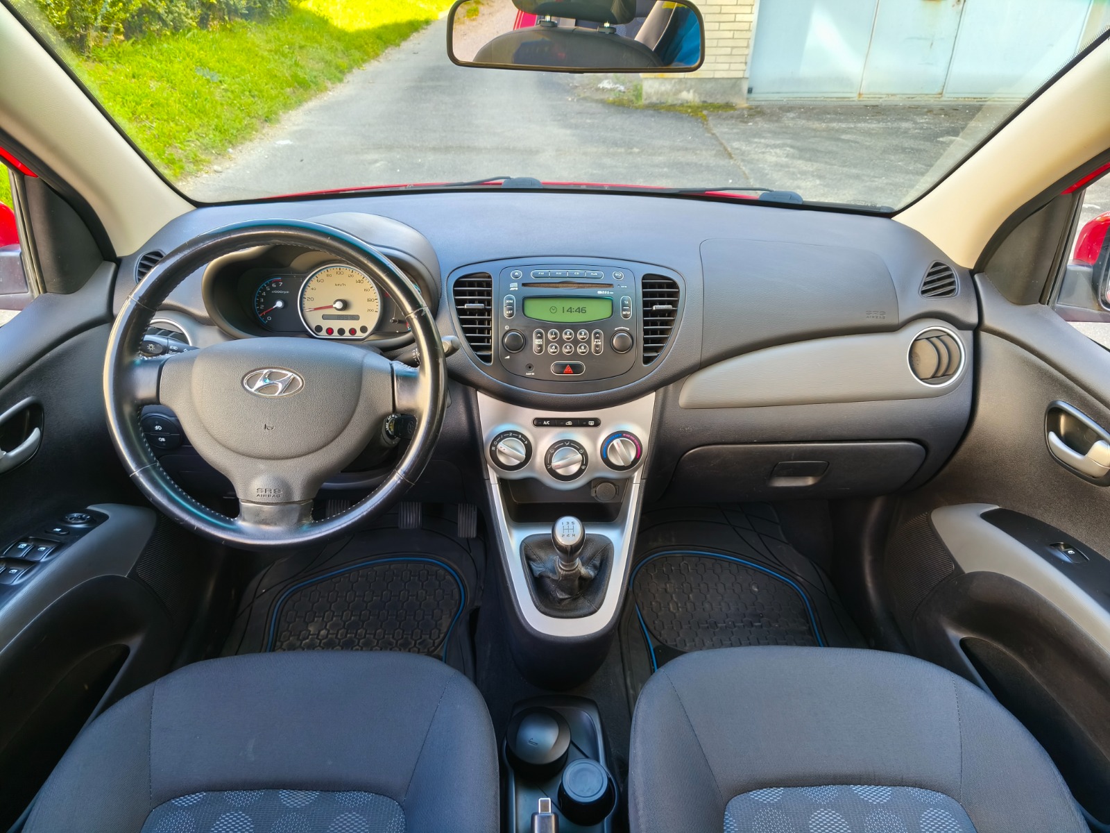 HYUNDAI i10 1.1 Style-image-6