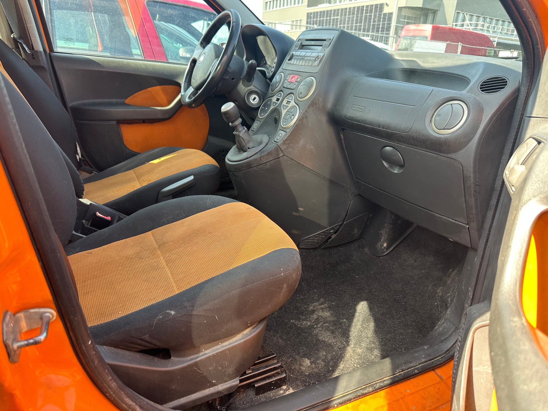 FIAT Panda 1.3 16V JTD Cross 4x4-image-9
