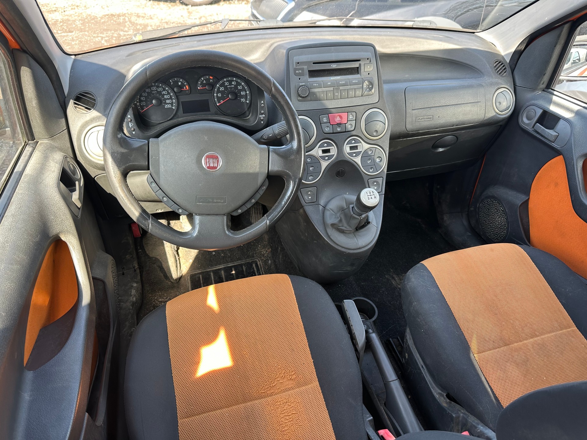FIAT Panda 1.3 16V JTD Cross 4x4-image-12