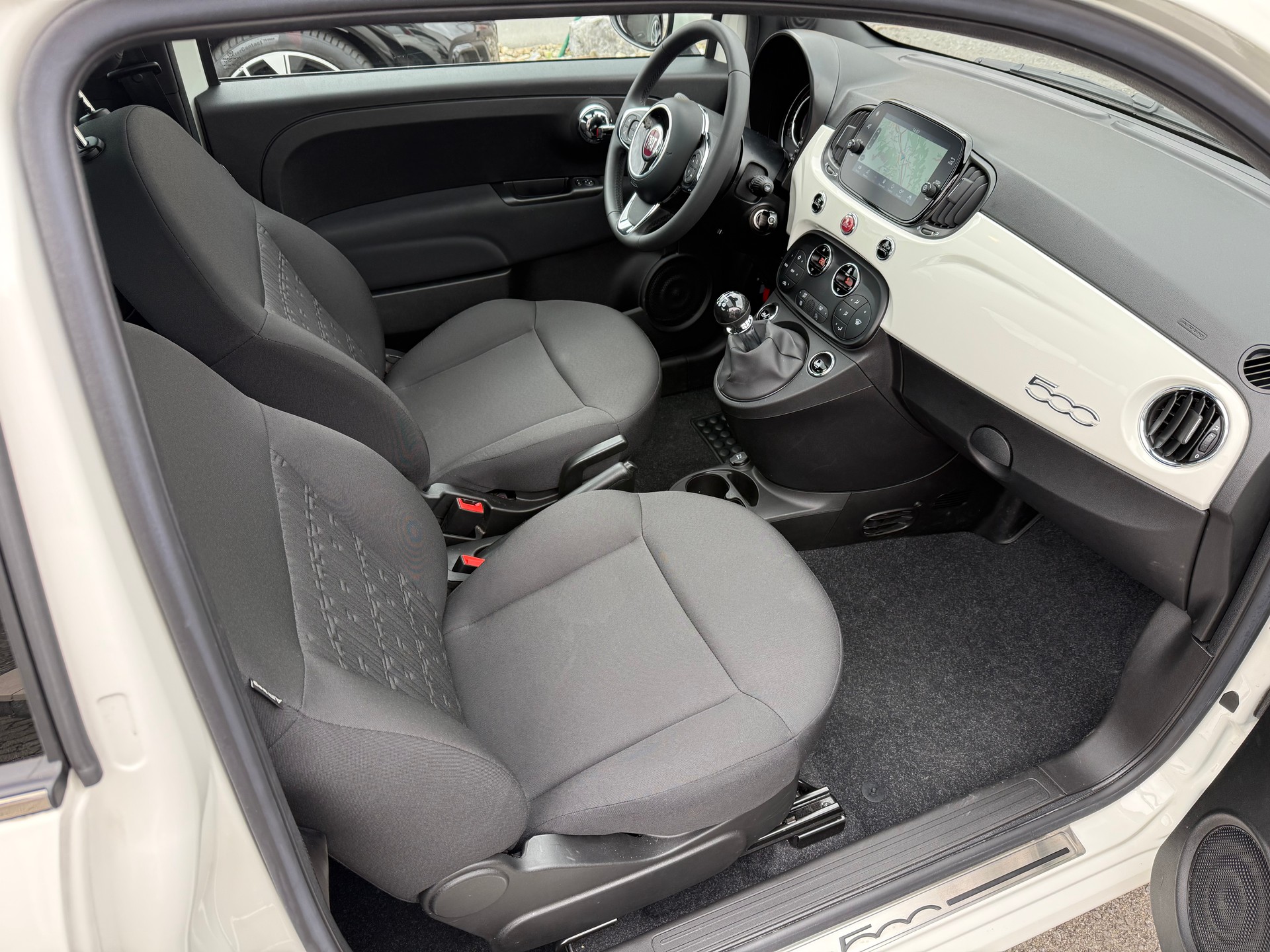 FIAT 500 1.0 Hybrid Lounge-image-21