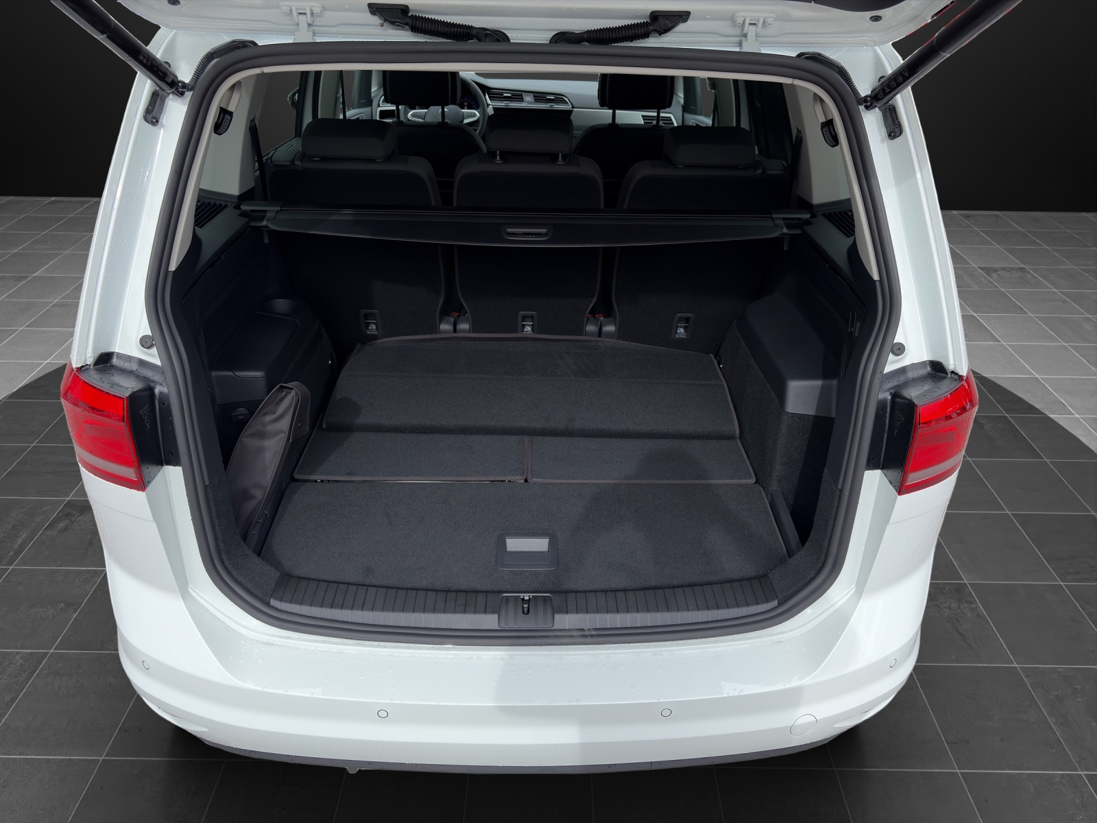 VW Touran 1.5 TSI EVO Comfortline-image-12