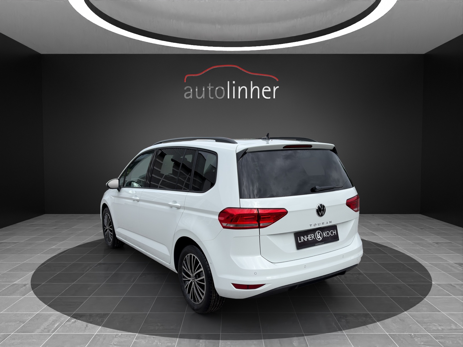 VW Touran 1.5 TSI EVO Comfortline-showroom-element-2