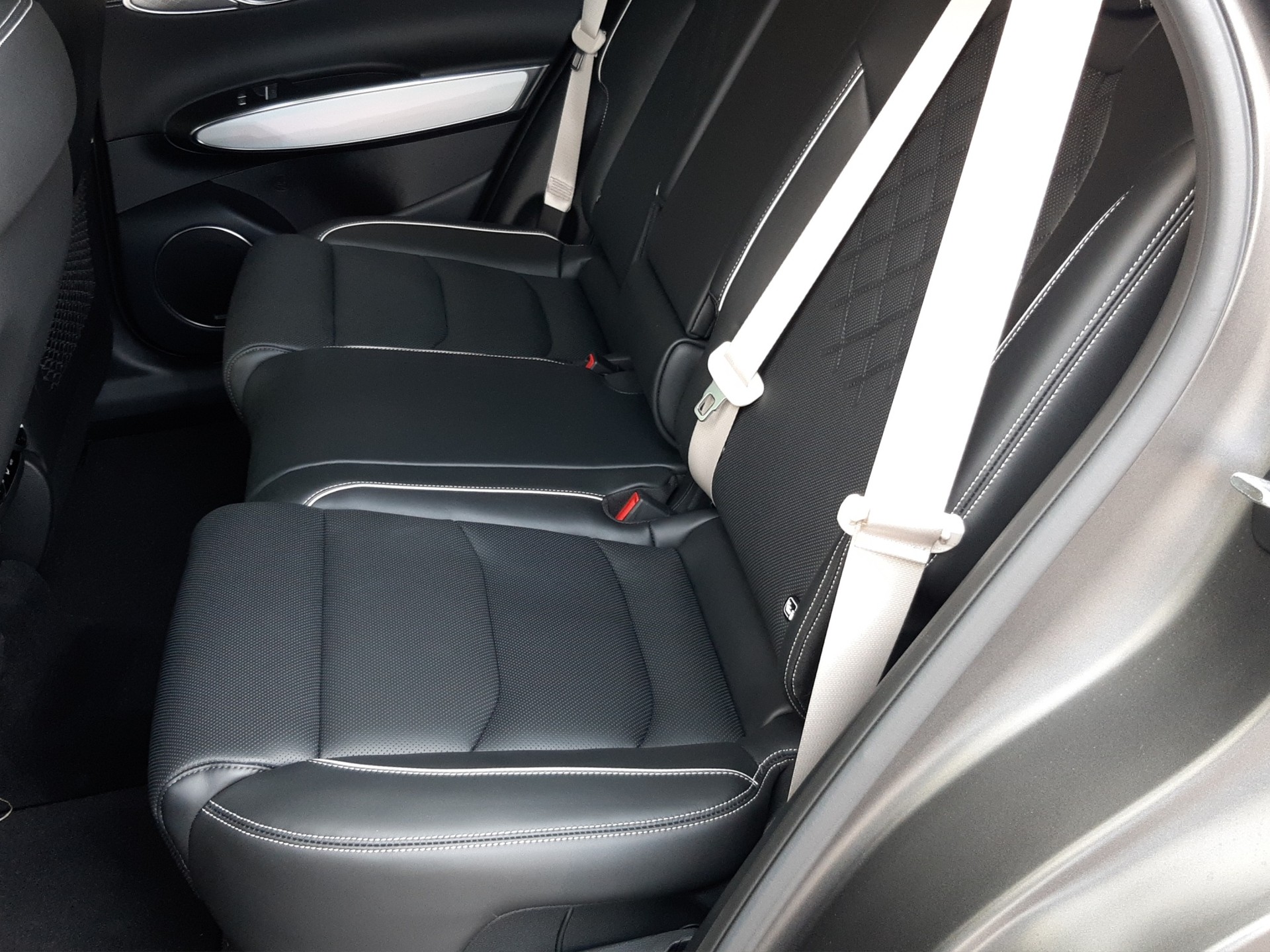 GENESIS GV70 Dual Motor Sport AWD-image-7