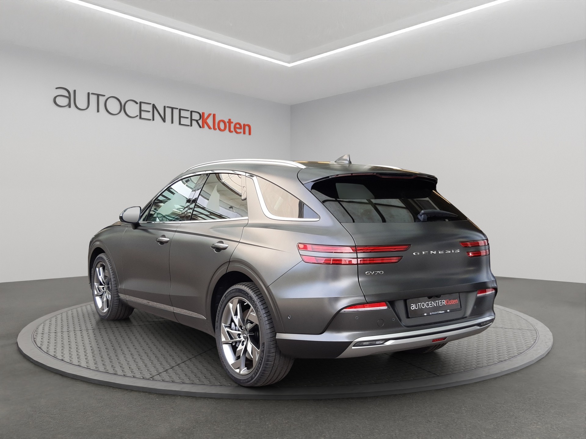 GENESIS GV70 Dual Motor Sport AWD-showroom-element-3