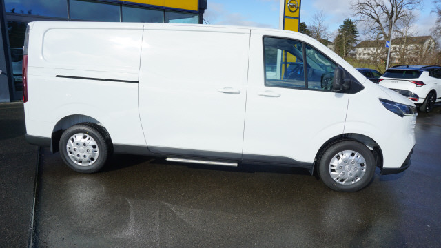 MAXUS Deliver 7 2.0D L2-showroom-element-2