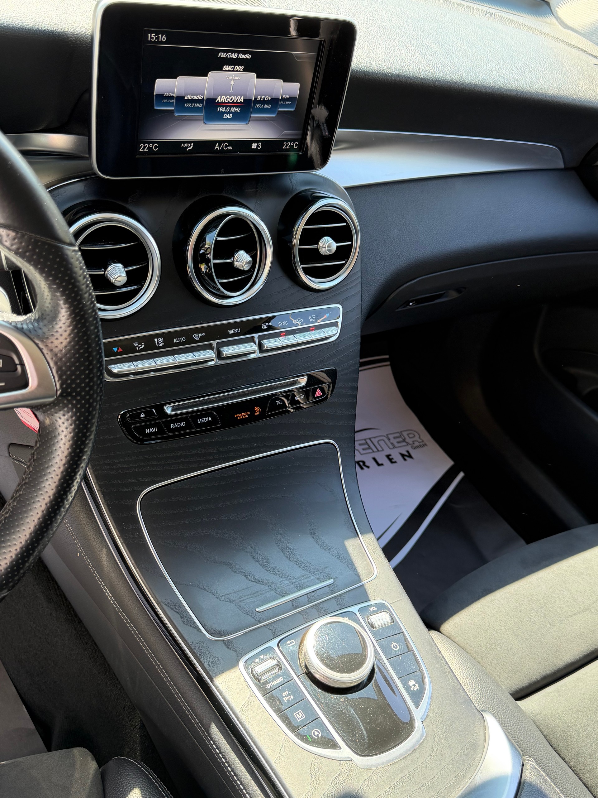 MERCEDES-BENZ GLC 250 D EXCLUSIVE 4MATIC 9G-TRONIC. FRISCH AB MFK. TOP AUSSTATTUNG. CH WAGEN. NUR 59`000 KM. SEHR GEPFLEGT. .-image-12