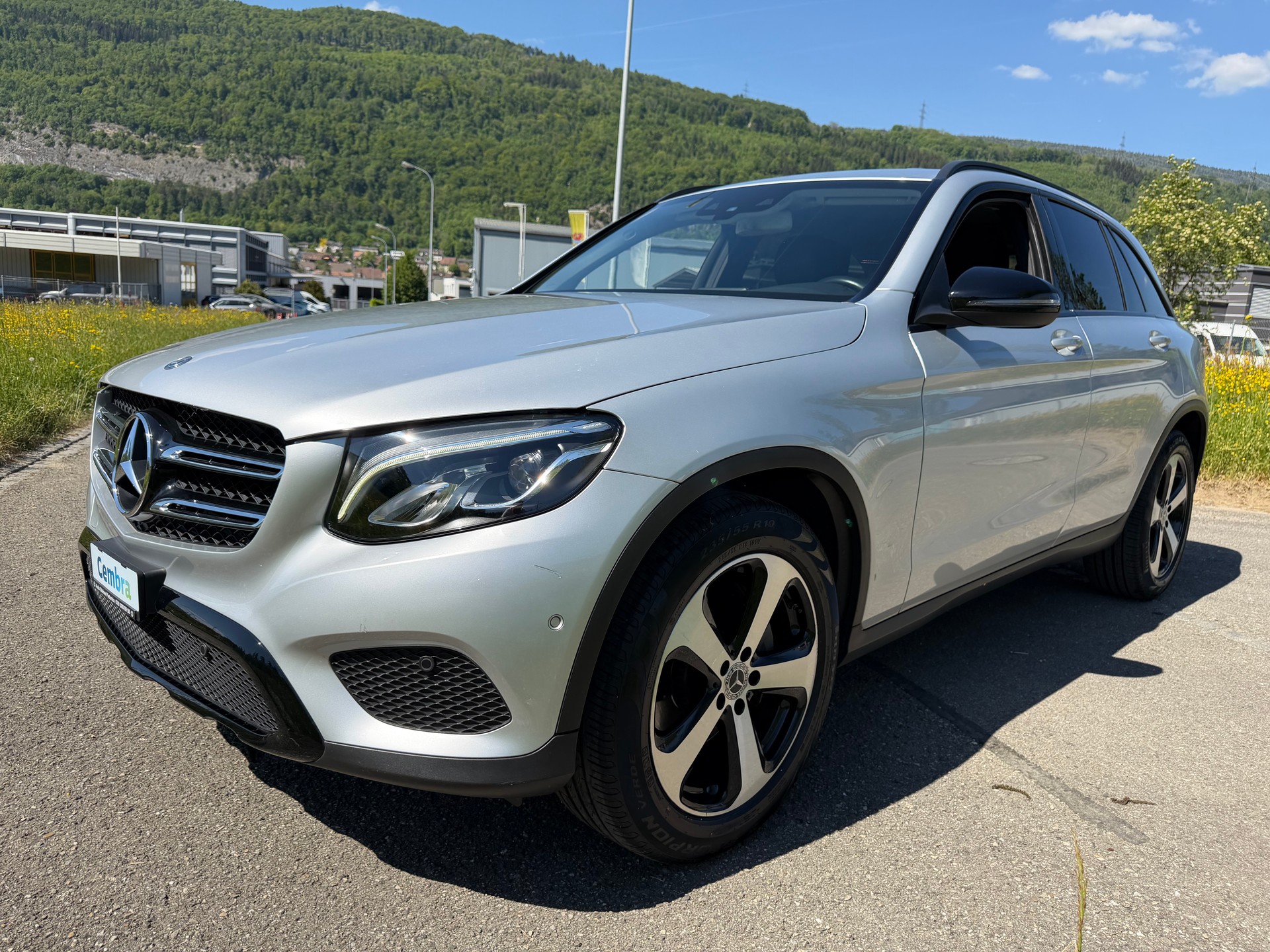 MERCEDES-BENZ GLC 250 D EXCLUSIVE 4MATIC 9G-TRONIC. FRISCH AB MFK. TOP AUSSTATTUNG. CH WAGEN. NUR 59`000 KM. SEHR GEPFLEGT. .-showroom-element-1