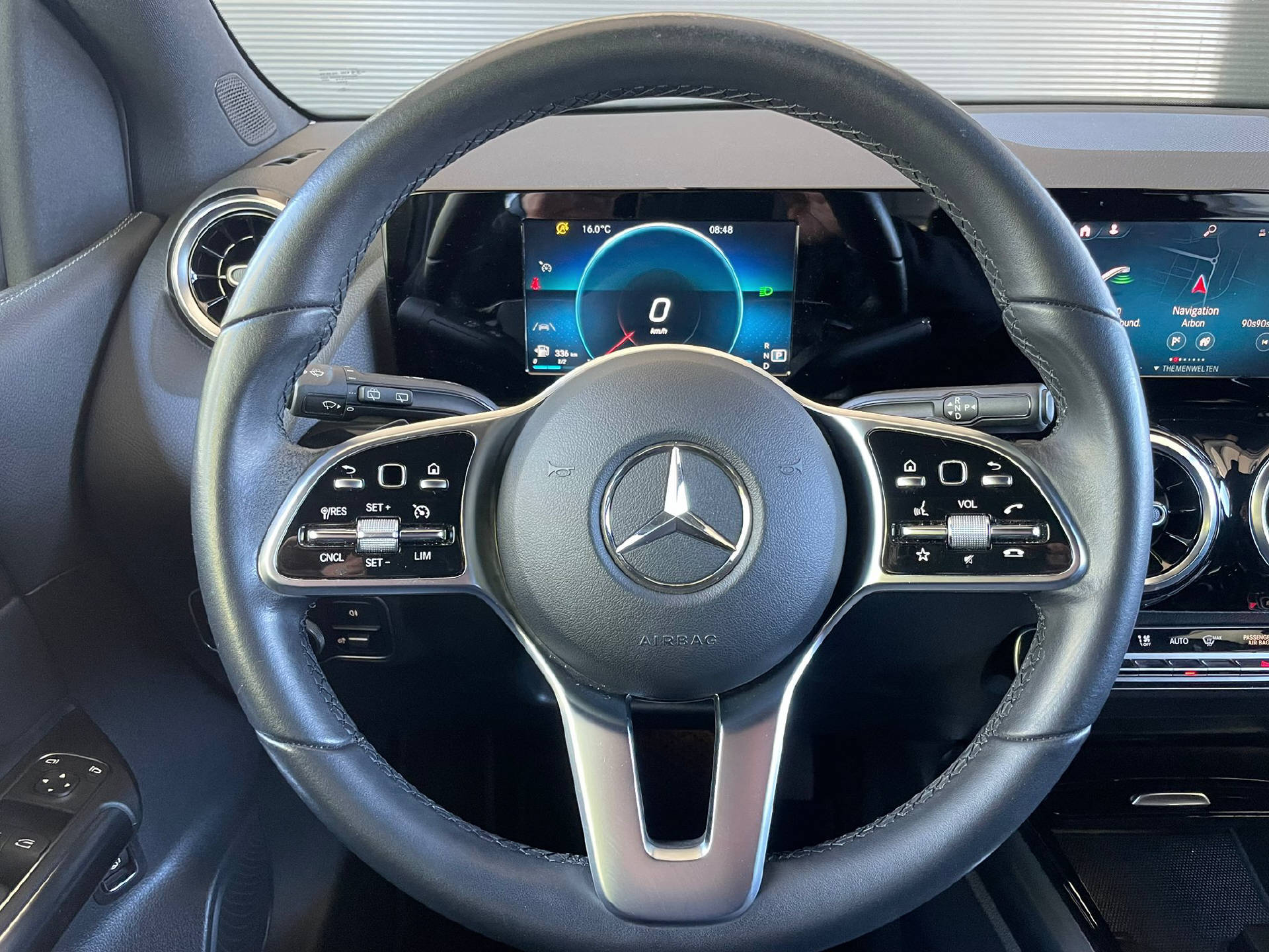 MERCEDES-BENZ B 200 d Night Star-image-7