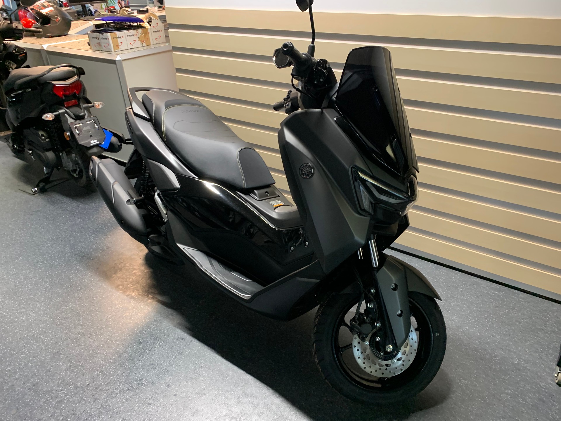 YAMAHA N-Max GPD 125-image-1