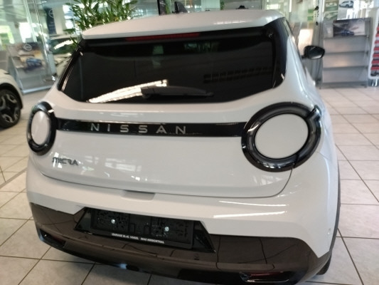 NISSAN Micra 52kWh Advance-showroom-element-2