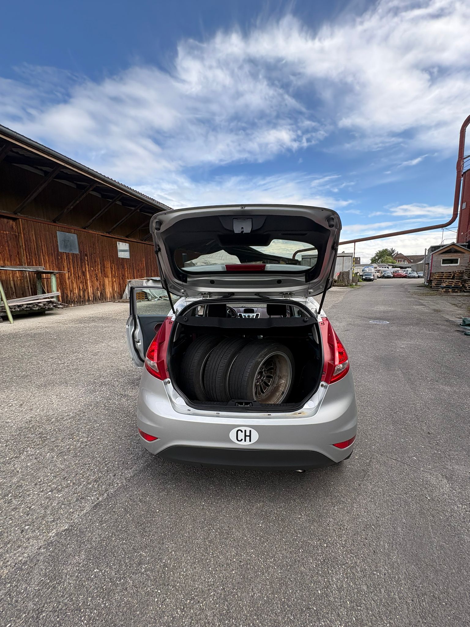 FORD Titanium-image-4