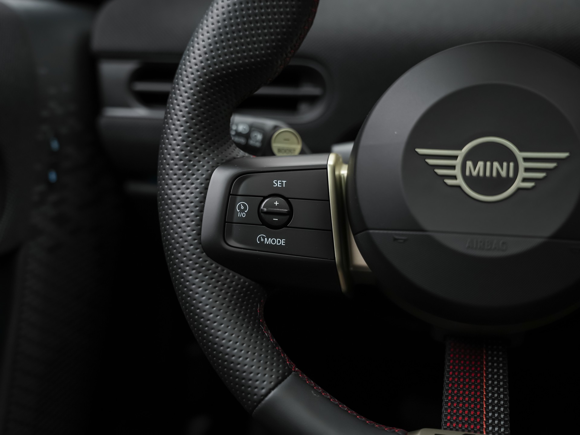 MINI Cooper S DKG John Cooper Works Trim *Neues Modell*Panorama*Head-Up*-image-25