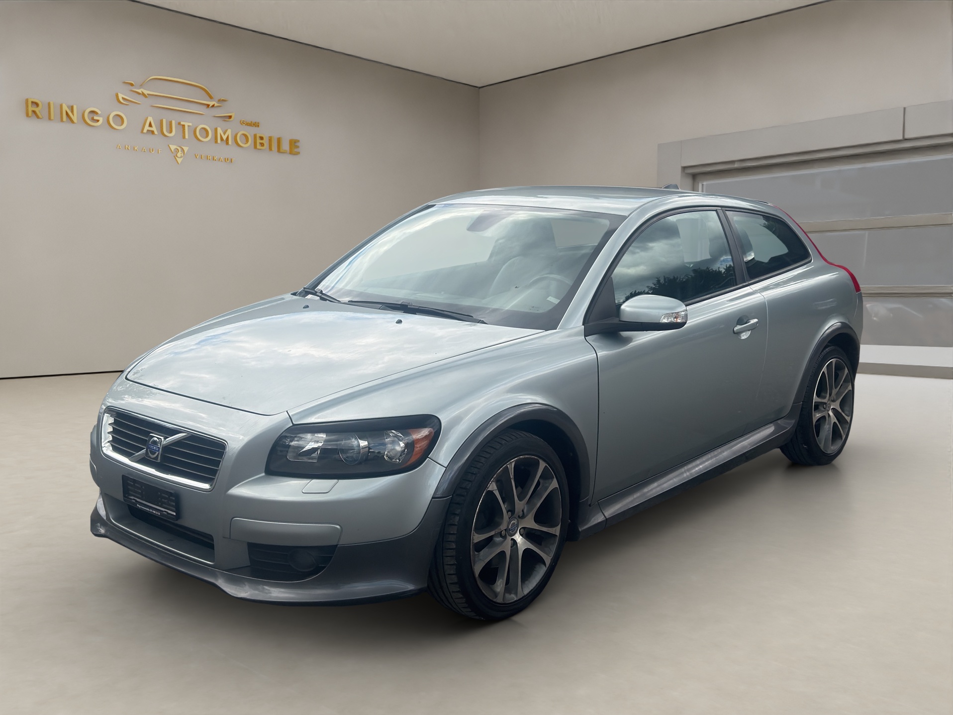 VOLVO C30 D5 Summum Geartronic-showroom-element-1