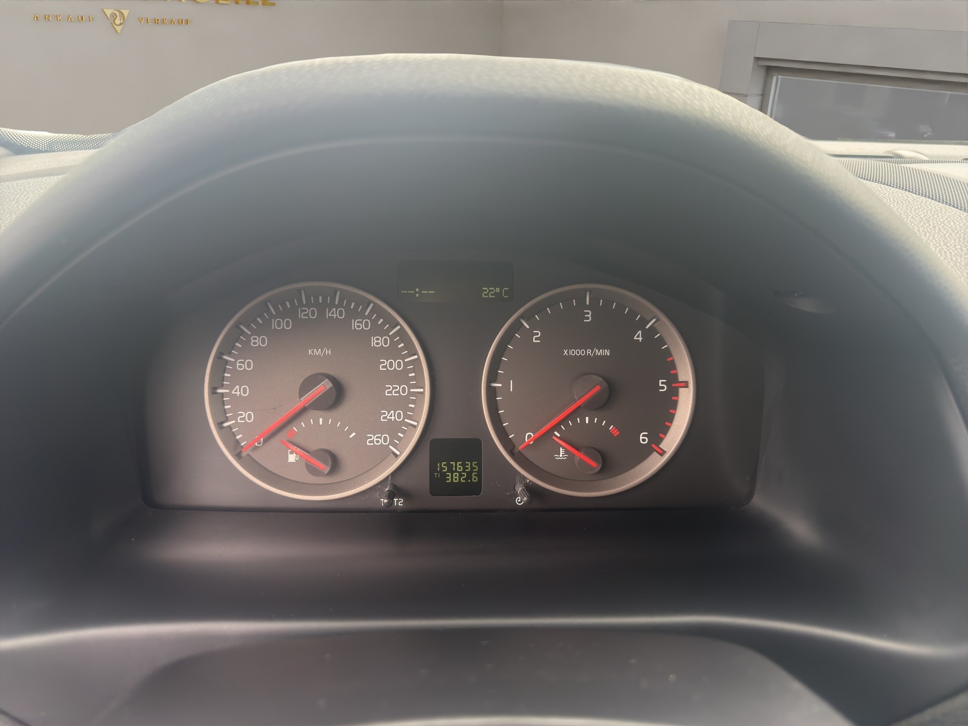 VOLVO C30 D5 Summum Geartronic-image-9