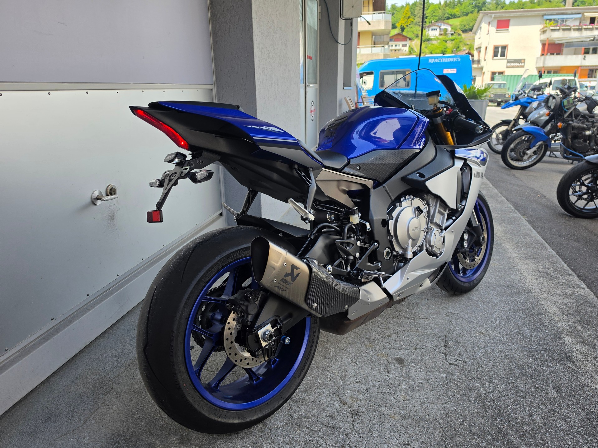 YAMAHA YZF-R1 ABS-image-0