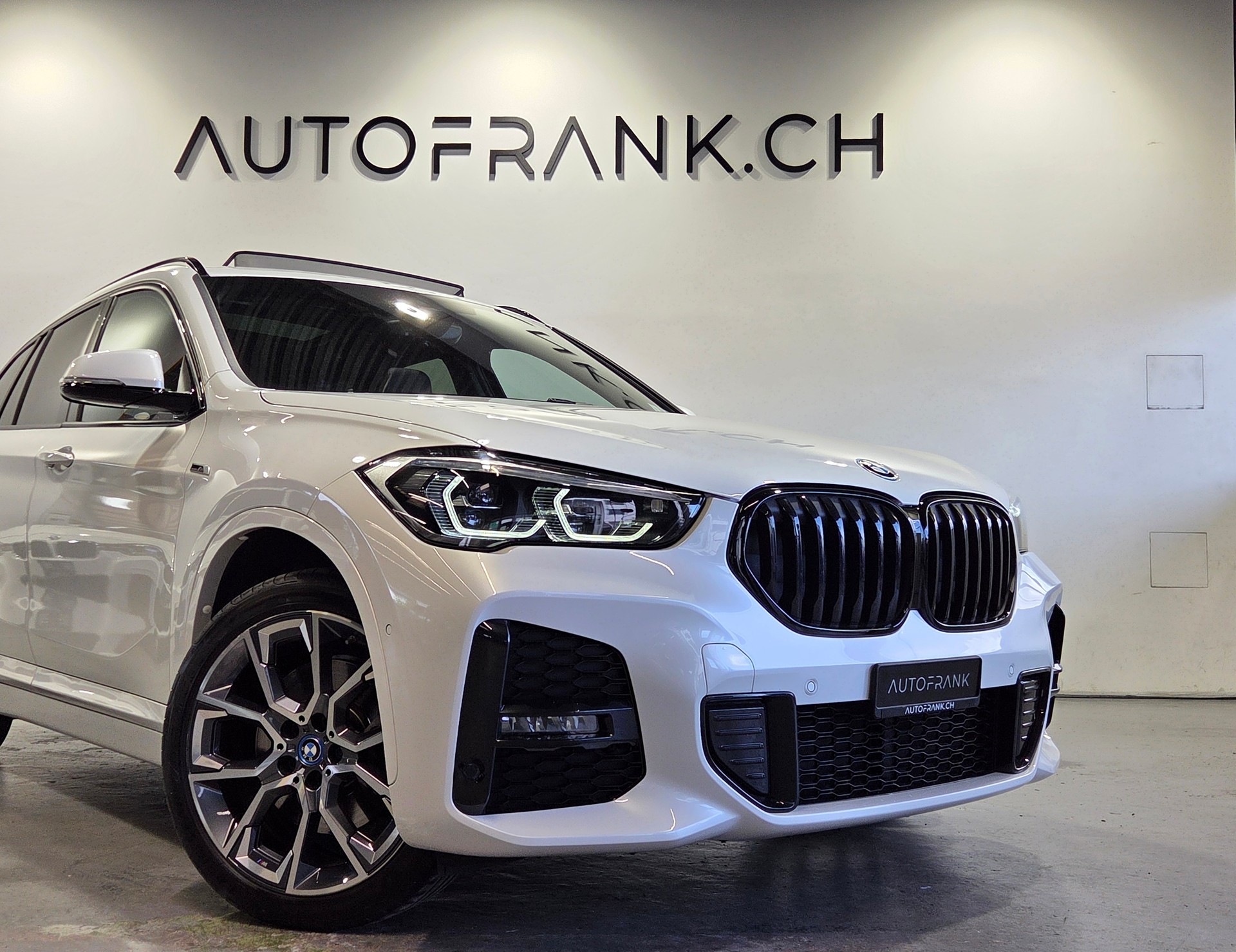 BMW X1 25e xDrive M-Sport-image-8