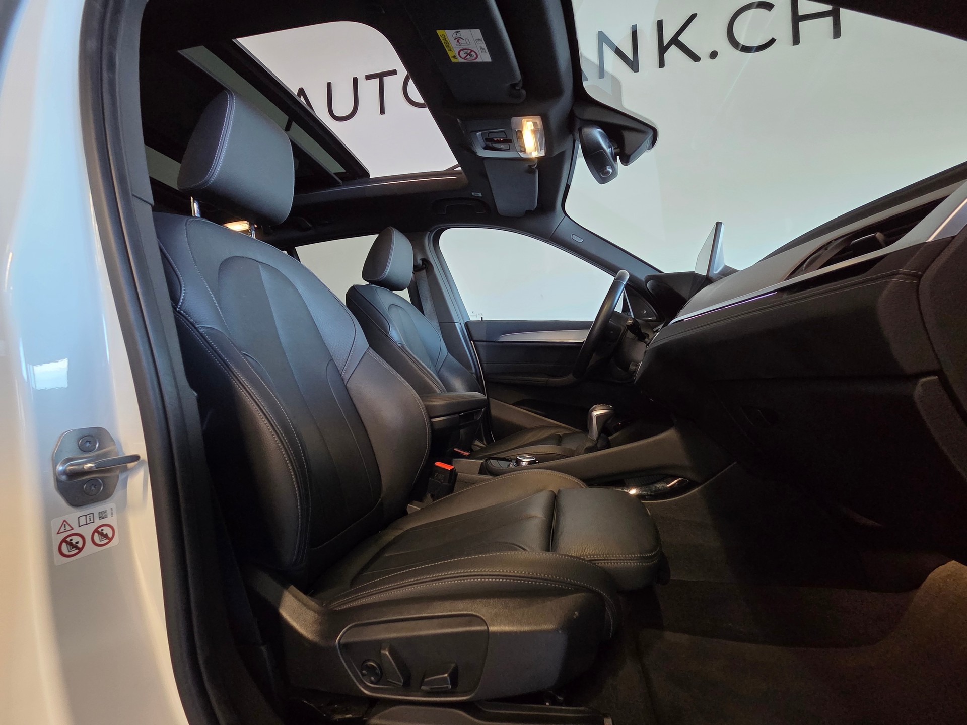 BMW X1 25e xDrive M-Sport-image-4