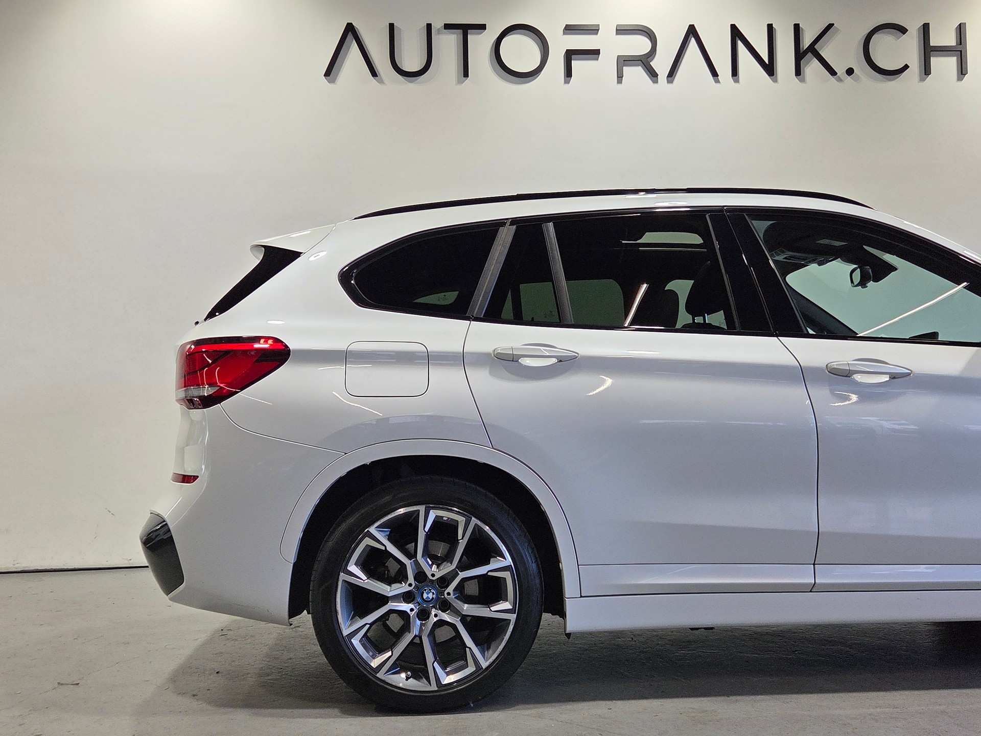 BMW X1 25e xDrive M-Sport-image-15