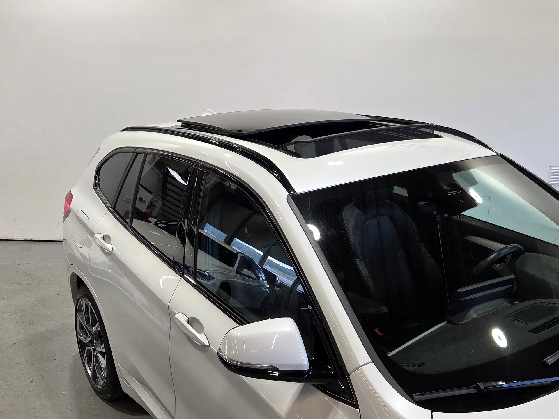 BMW X1 25e xDrive M-Sport-image-9