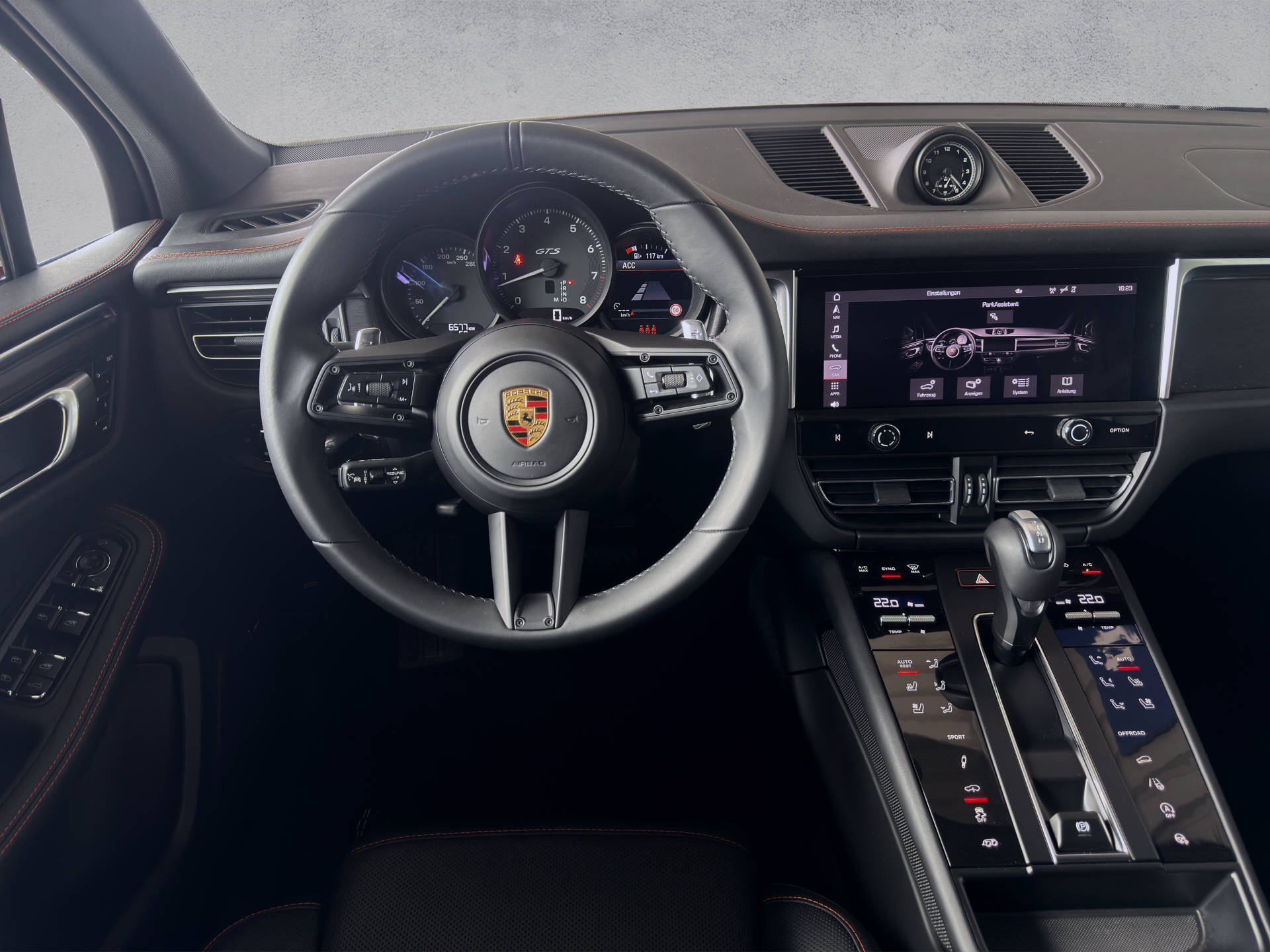 PORSCHE Macan GTS-image-6