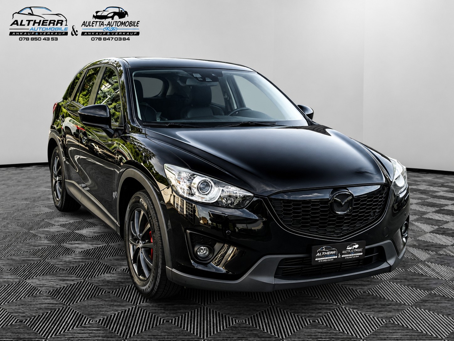 MAZDA CX-5 2.2 D HP Revolution AWD-showroom-element-3