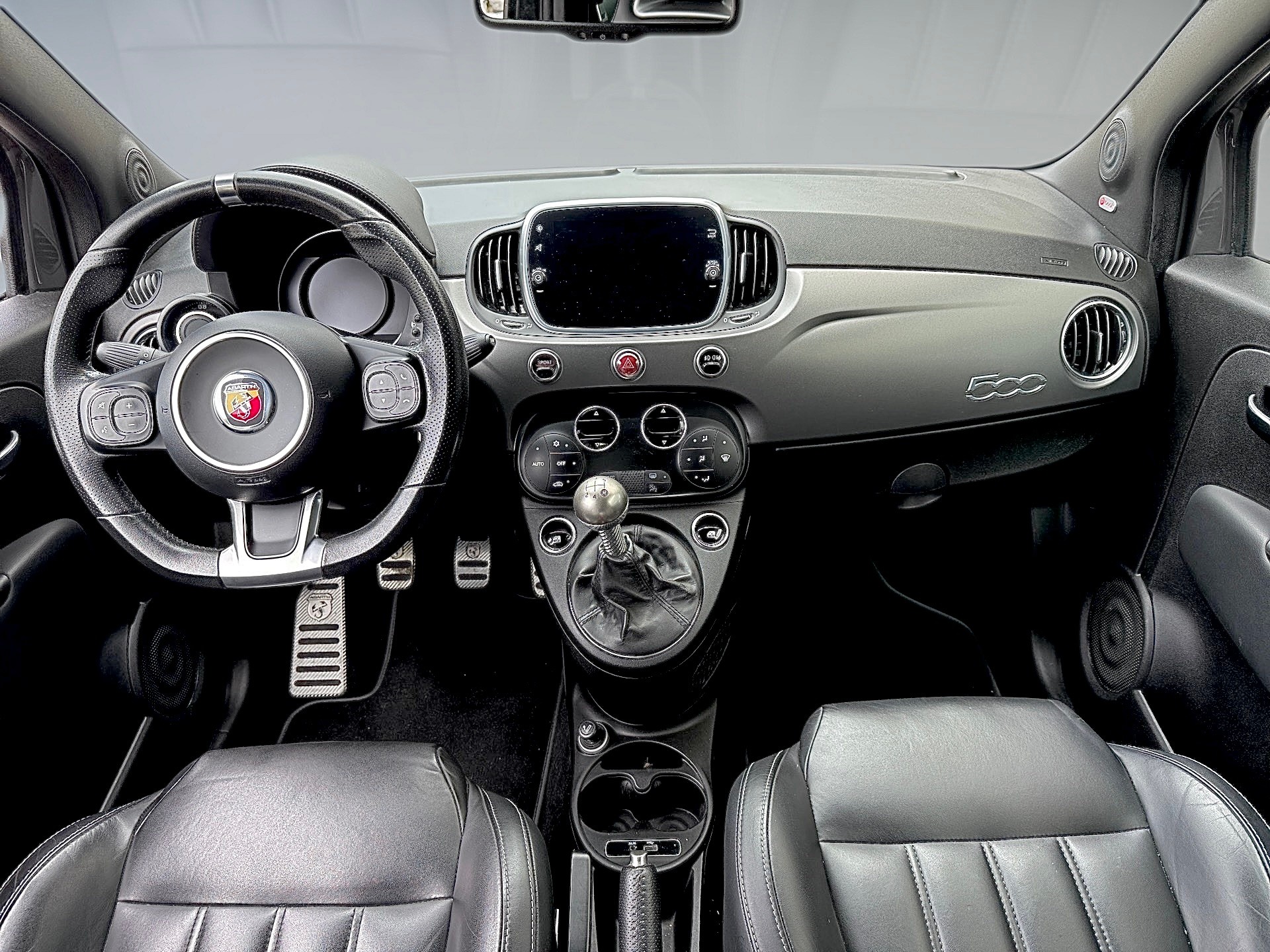 FIAT 595 1.4 16V Turbo Abarth Turismo-image-11