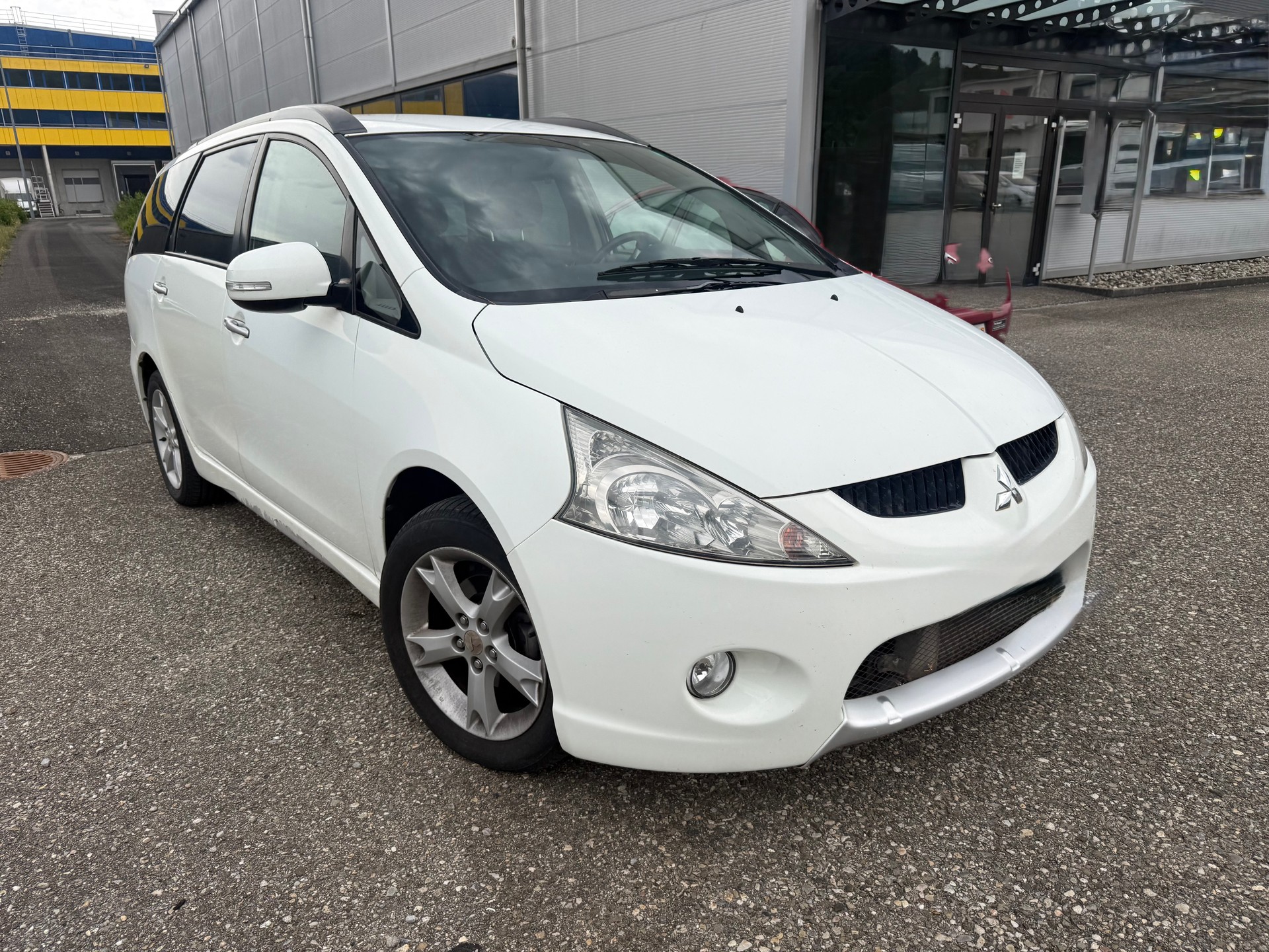 MITSUBISHI Grandis 2.0 16V DID Swiss Edition-image-5