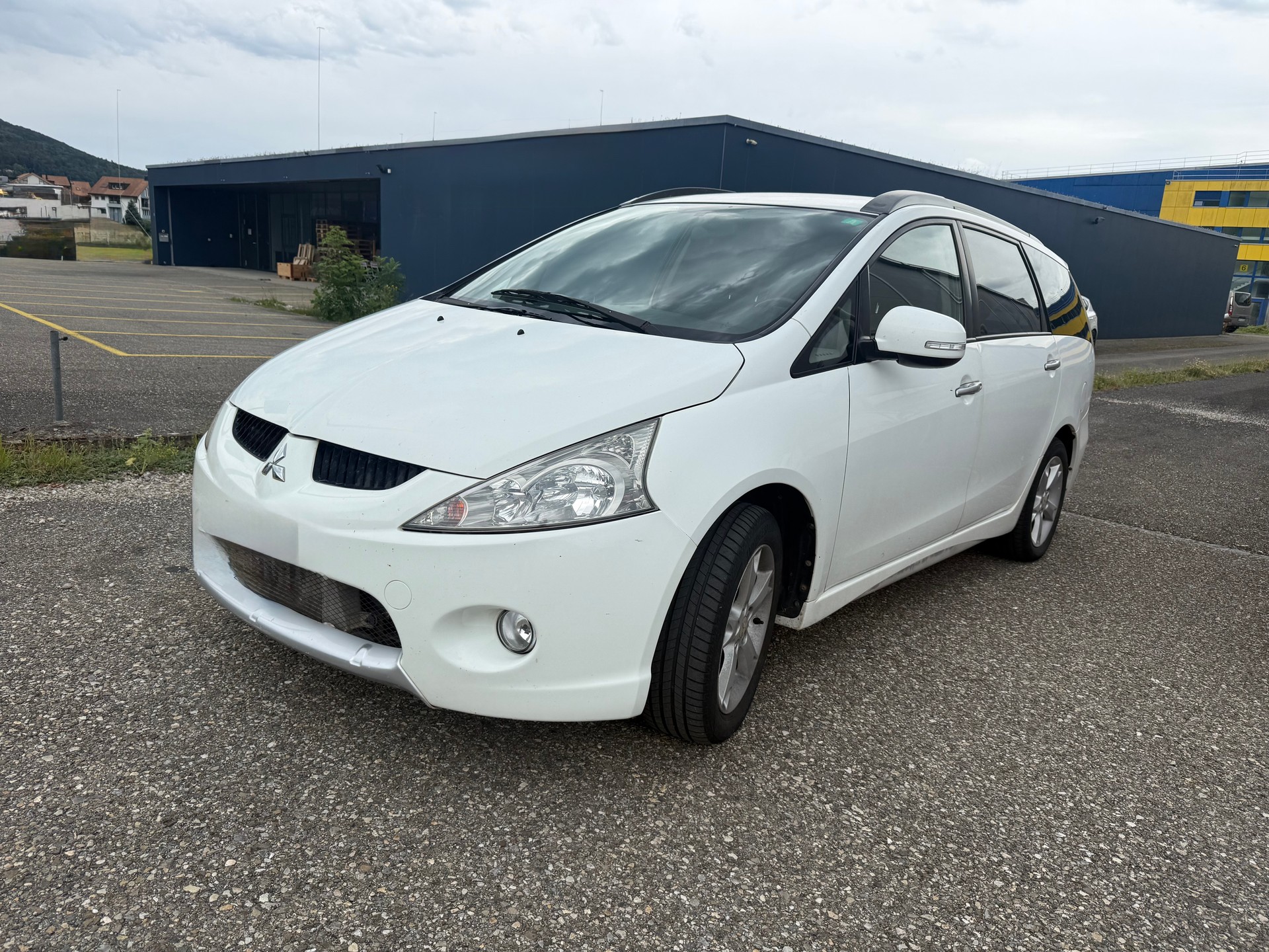 MITSUBISHI Grandis 2.0 16V DID Swiss Edition-showroom-element-1