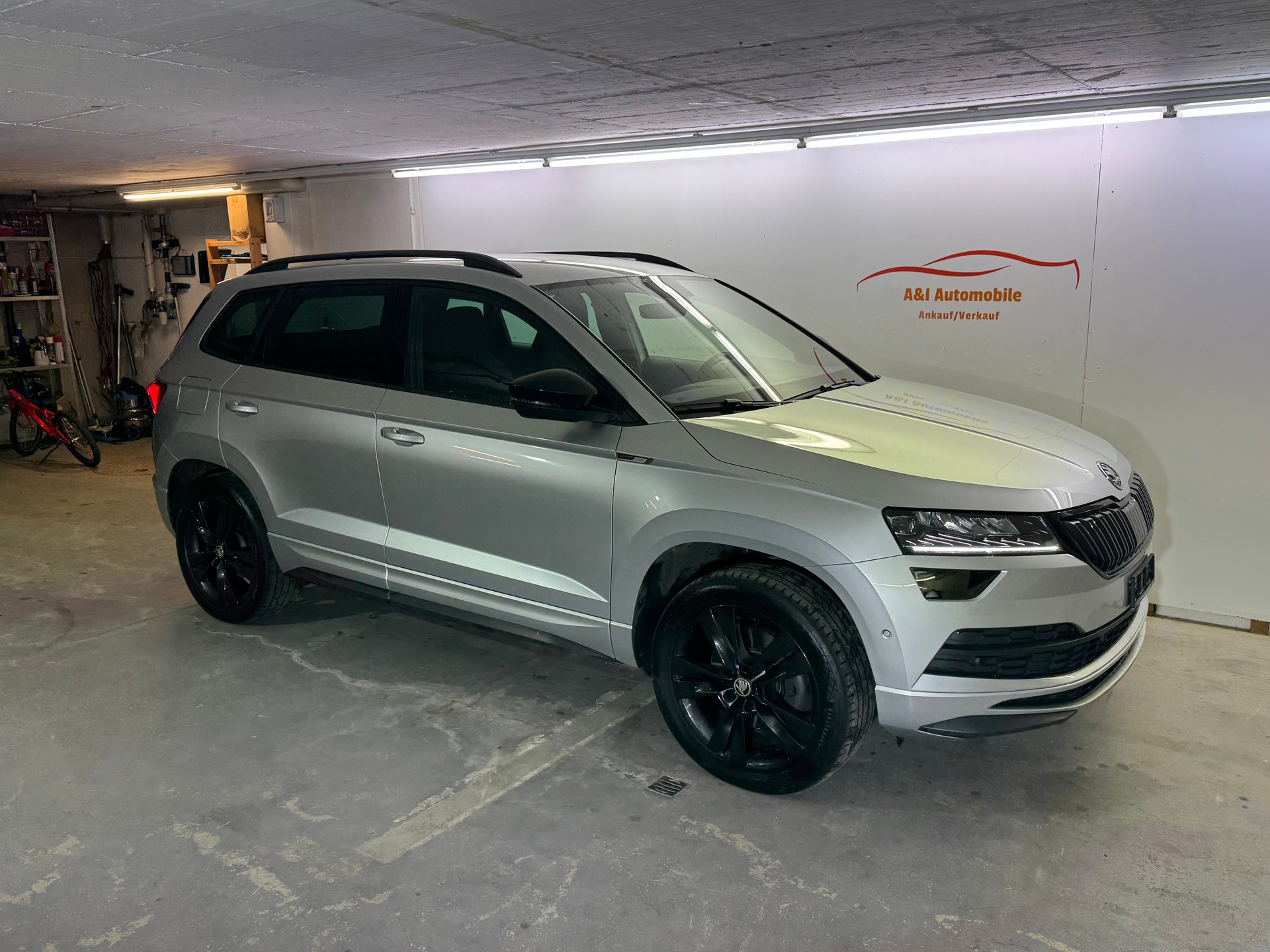 SKODA Karoq 2.0 TDI SCR SportLine 4x4 DSG-image-1