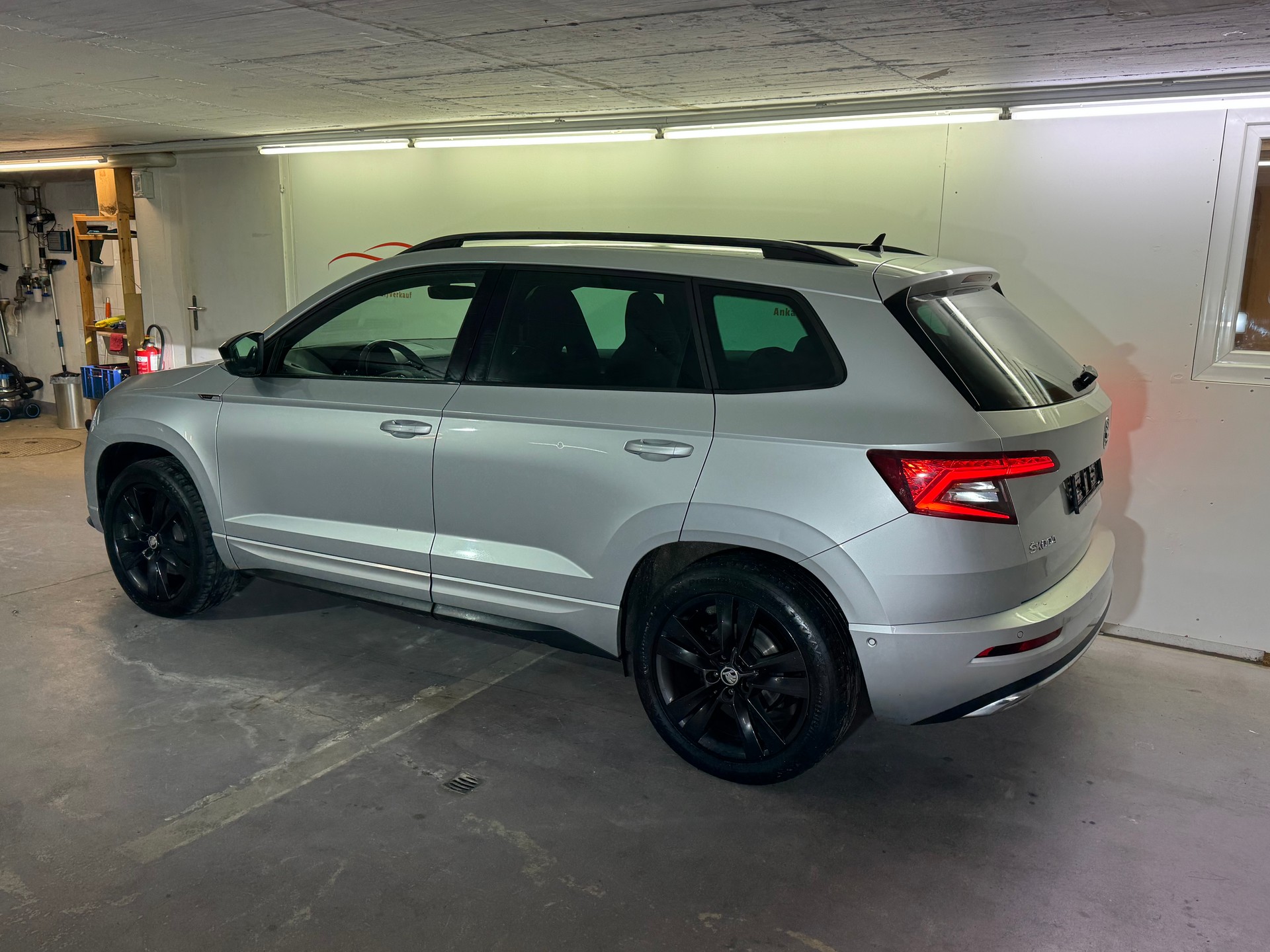 SKODA Karoq 2.0 TDI SCR SportLine 4x4 DSG-image-2