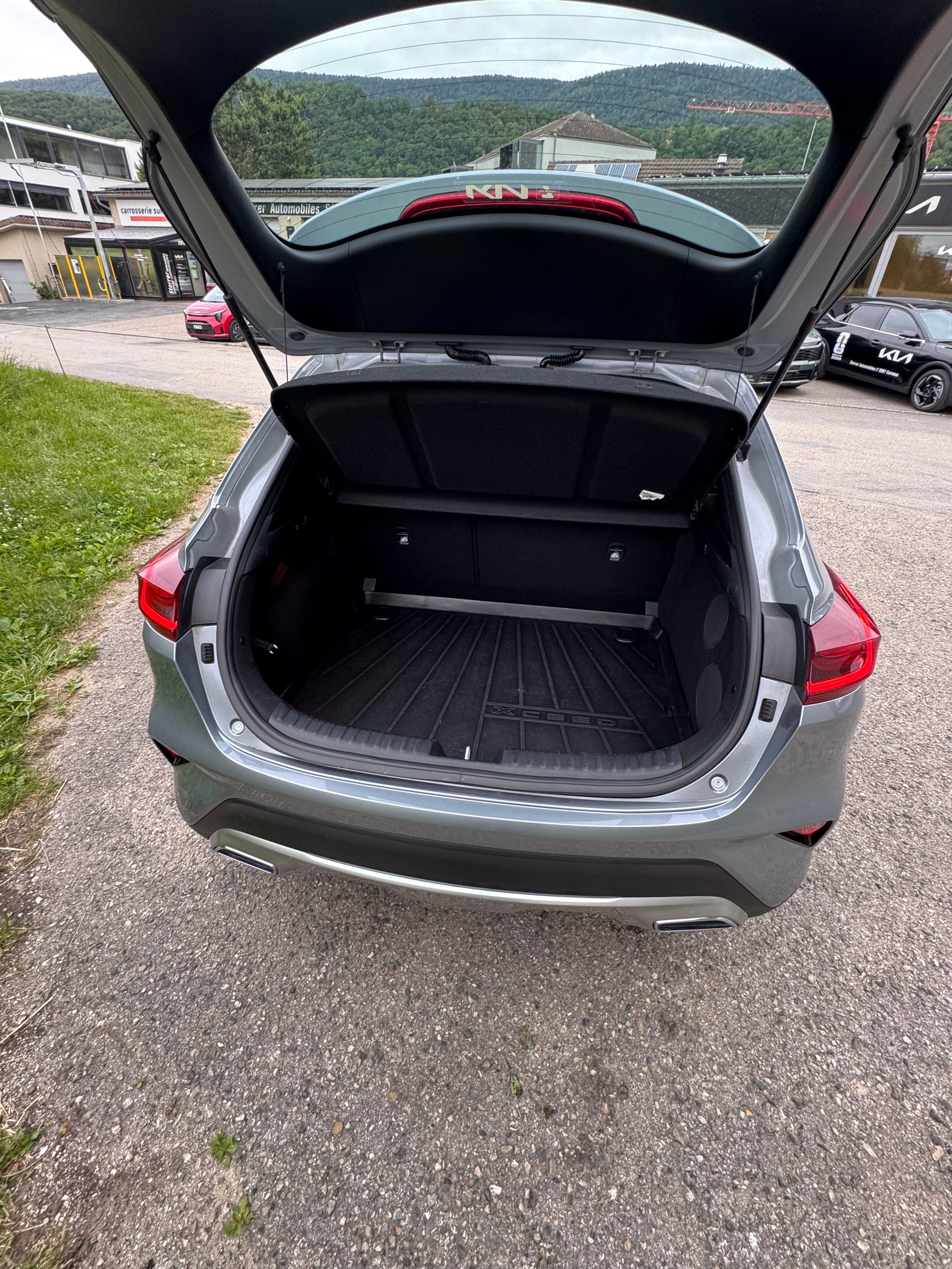 KIA XCeed 1.5 T-GDi MHEV Power Edition DCT-image-5