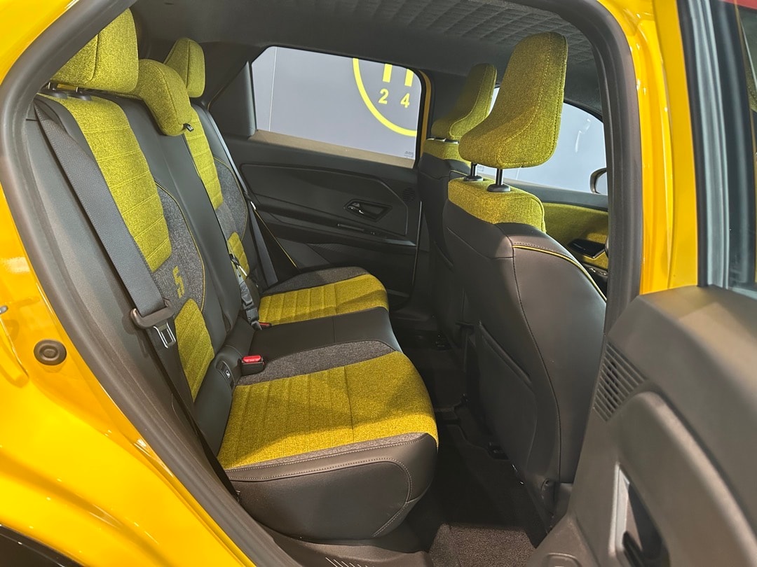RENAULT R5 E-Tech Comfort Range 52 kWh Iconic Five-image-19