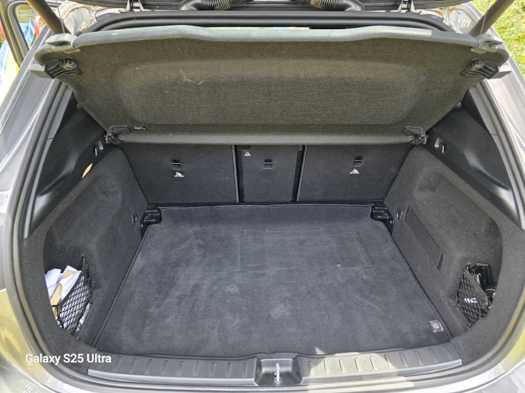 MERCEDES-BENZ GLA 250 Progressive 4matic-image-7
