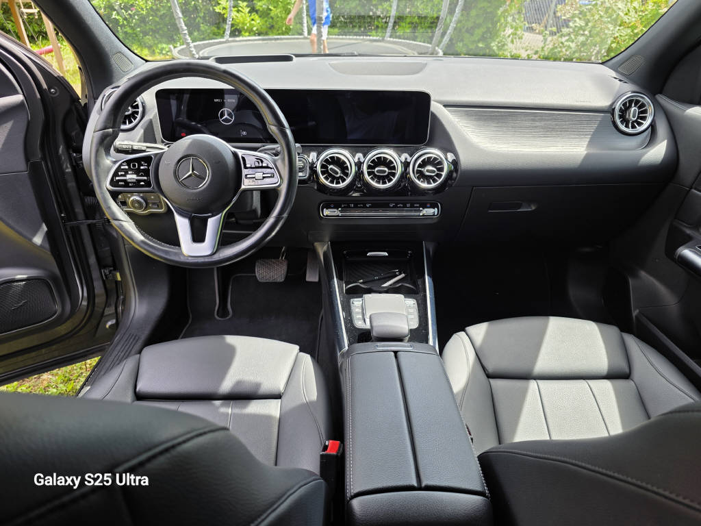 MERCEDES-BENZ GLA 250 Progressive 4matic-image-6