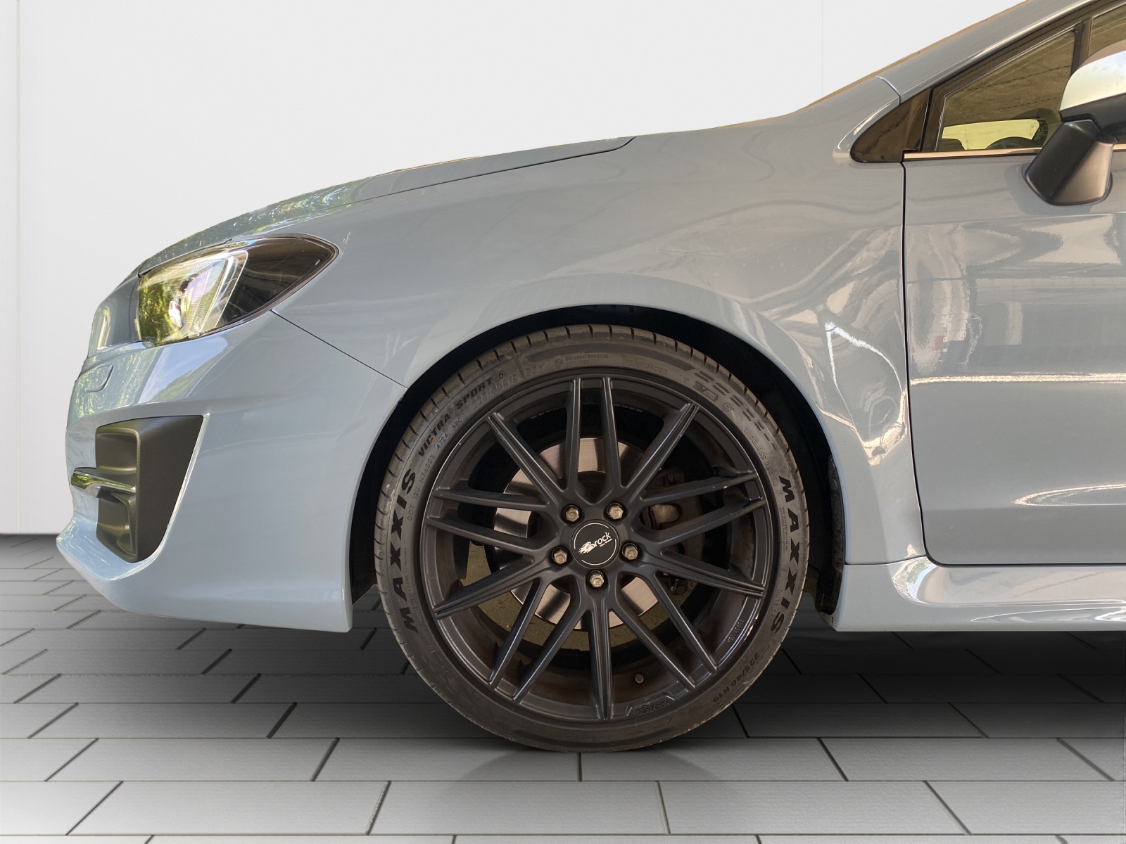 SUBARU Levorg 2.0i Swiss Plus AWD Lineartronic-image-19