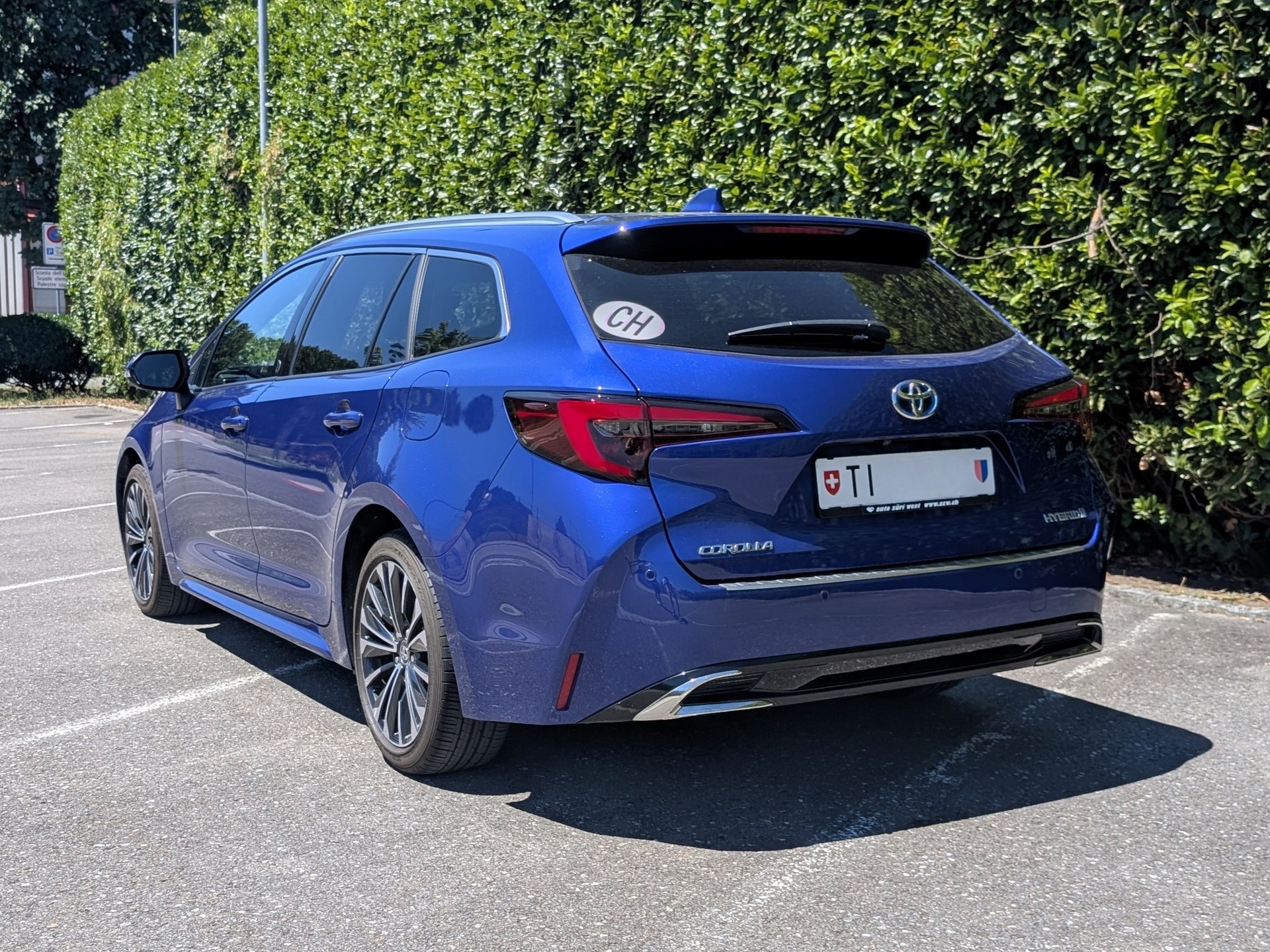 TOYOTA Corolla Touring Sports 2.0 HSD Trend-image-5