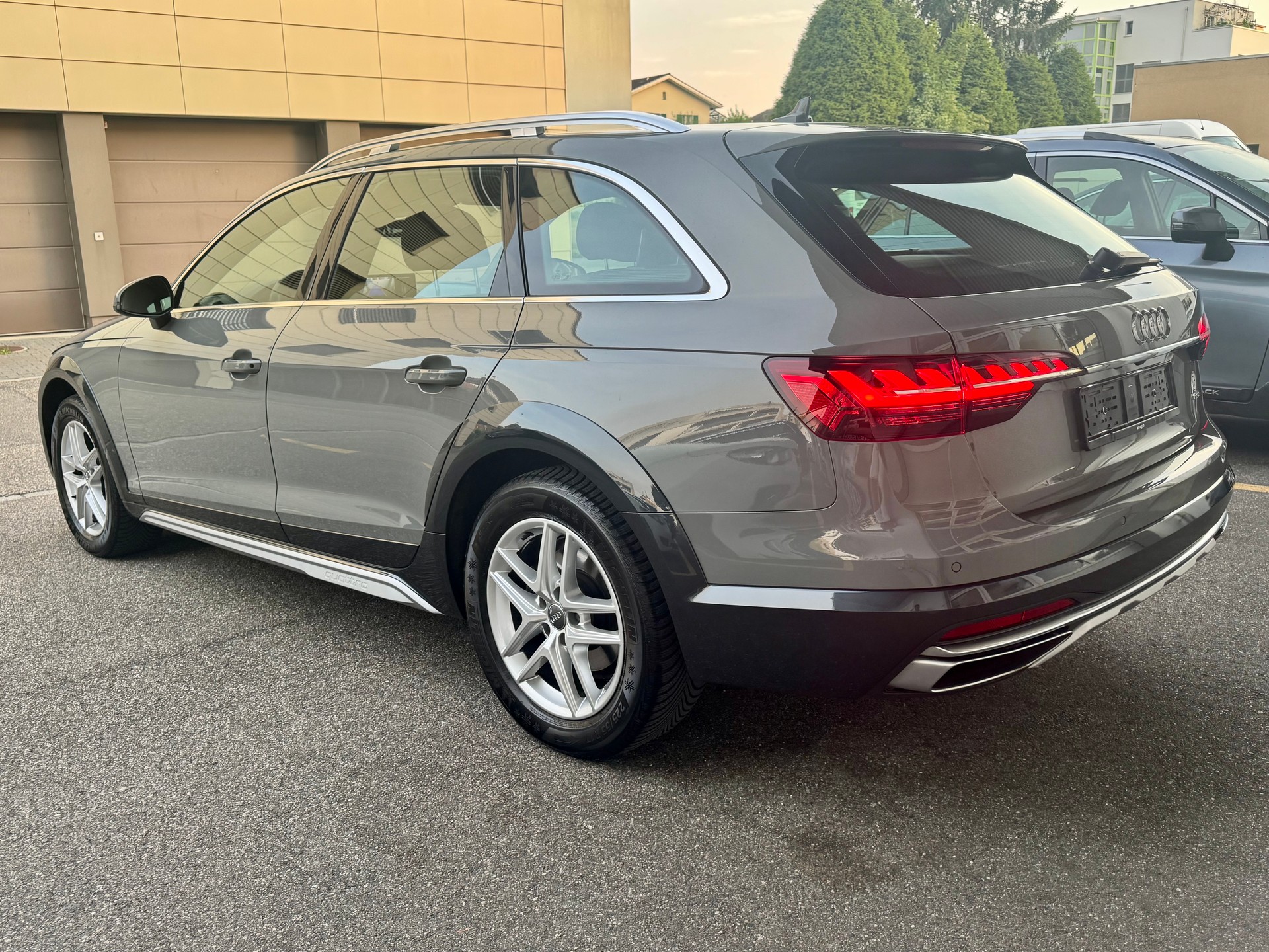 AUDI A4 ALLROAD Avant 40 TDI quattro S-tronic-showroom-element-2