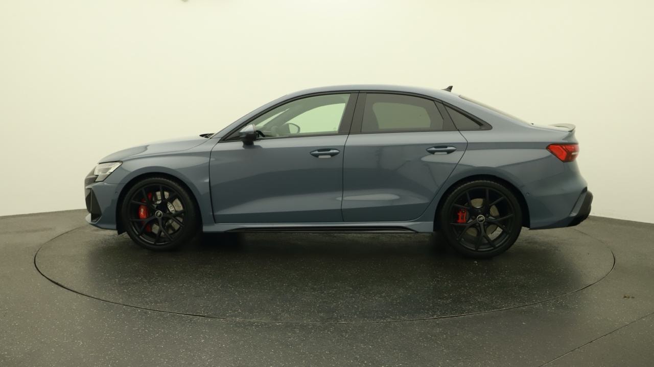 AUDI RS3 Limousine 2.5 TSI quattro S-tronic-showroom-element-1