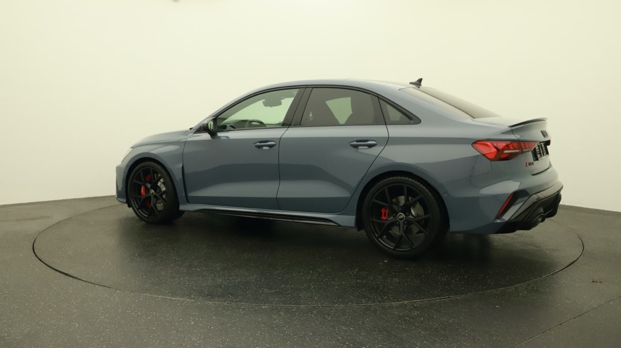 AUDI RS3 Limousine 2.5 TSI quattro S-tronic-showroom-element-2