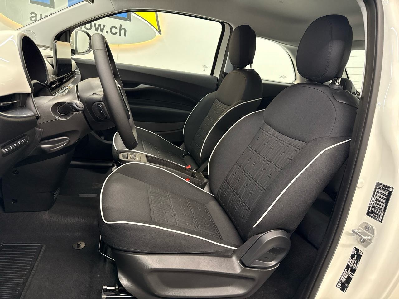 FIAT 500 electric 87 kW Cult-showroom-element-3