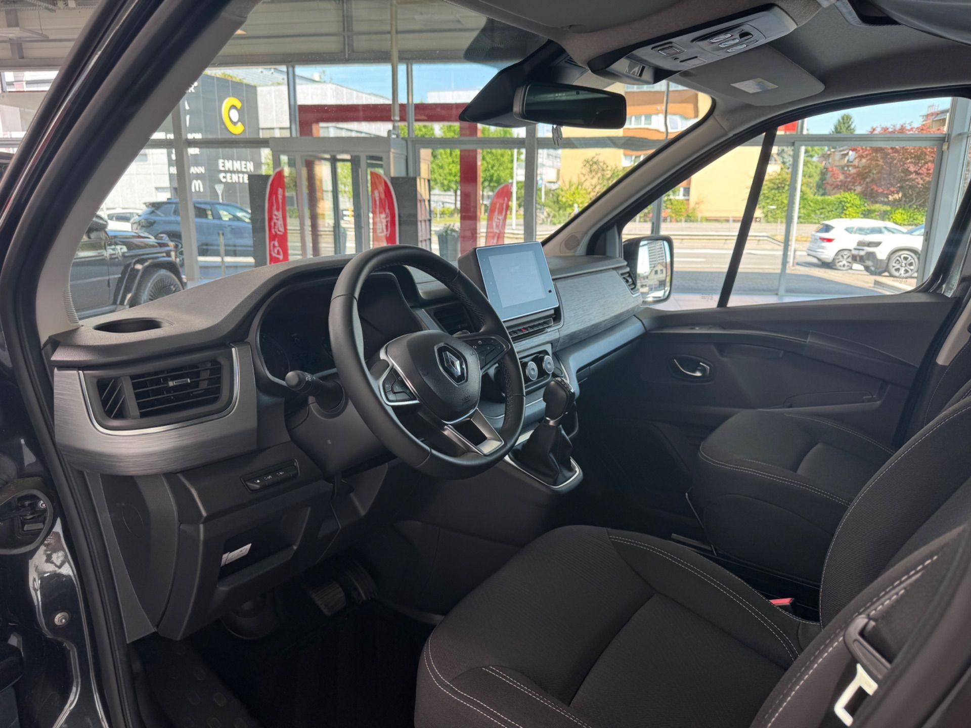 RENAULT Trafic Blue dCi 170 Spacenomad Iconic EDC-image-9