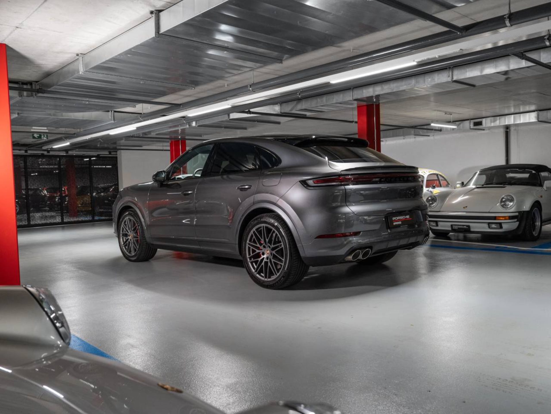 PORSCHE Cayenne S E-Hybrid Coupé-showroom-element-2