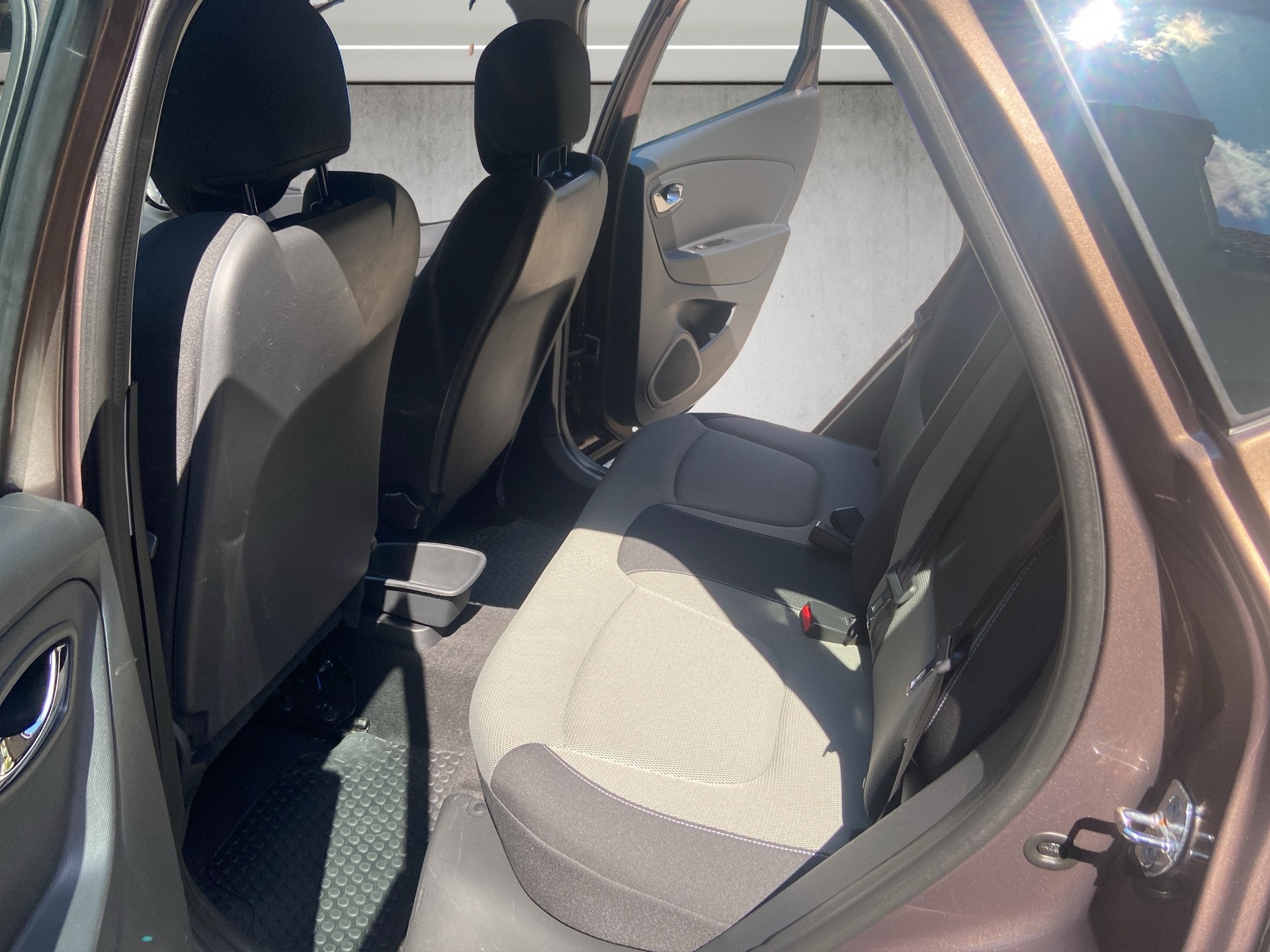 RENAULT Captur 0.9 12V Dynamique-image-8