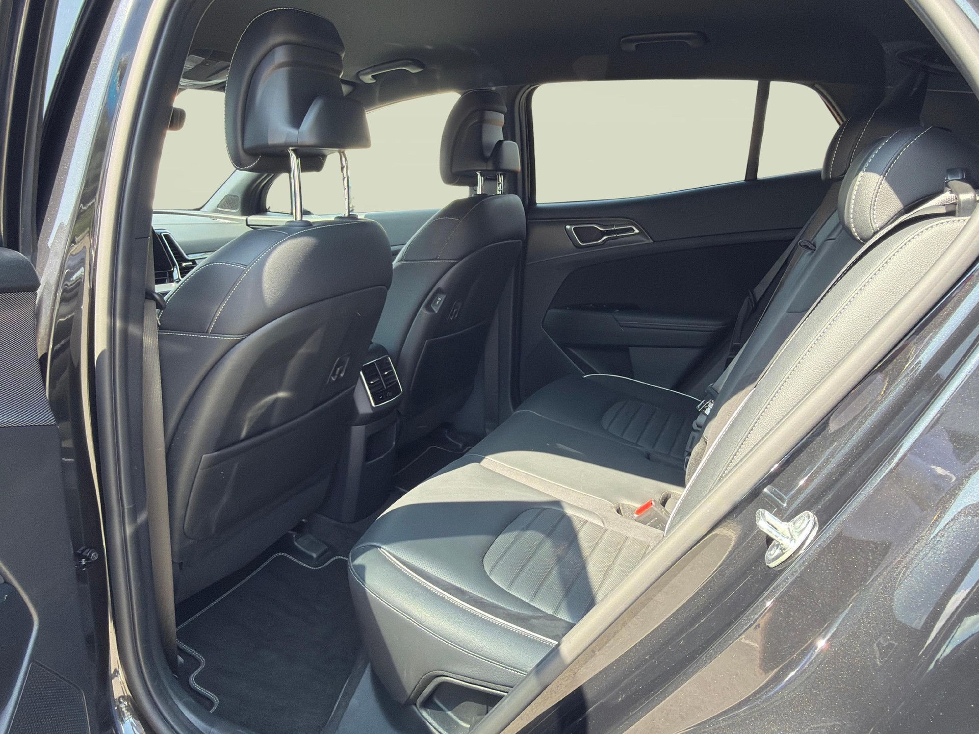 KIA Sportage 1.6 T-GDi PHEV GT-Line-image-13
