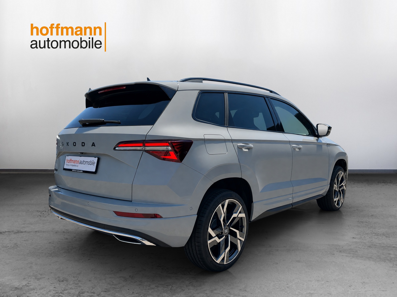 SKODA Karoq 1.5 TSI SportLine DSG-showroom-element-3