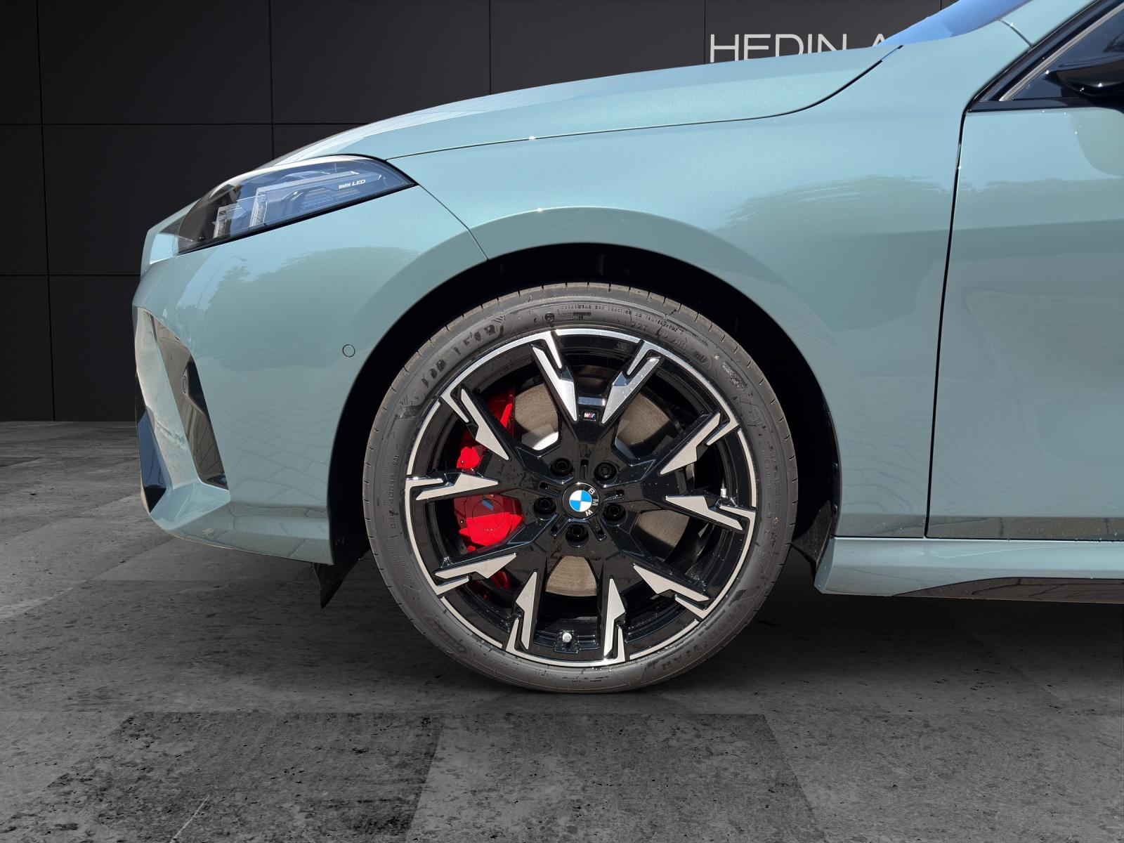 BMW 123 xDrive-image-4